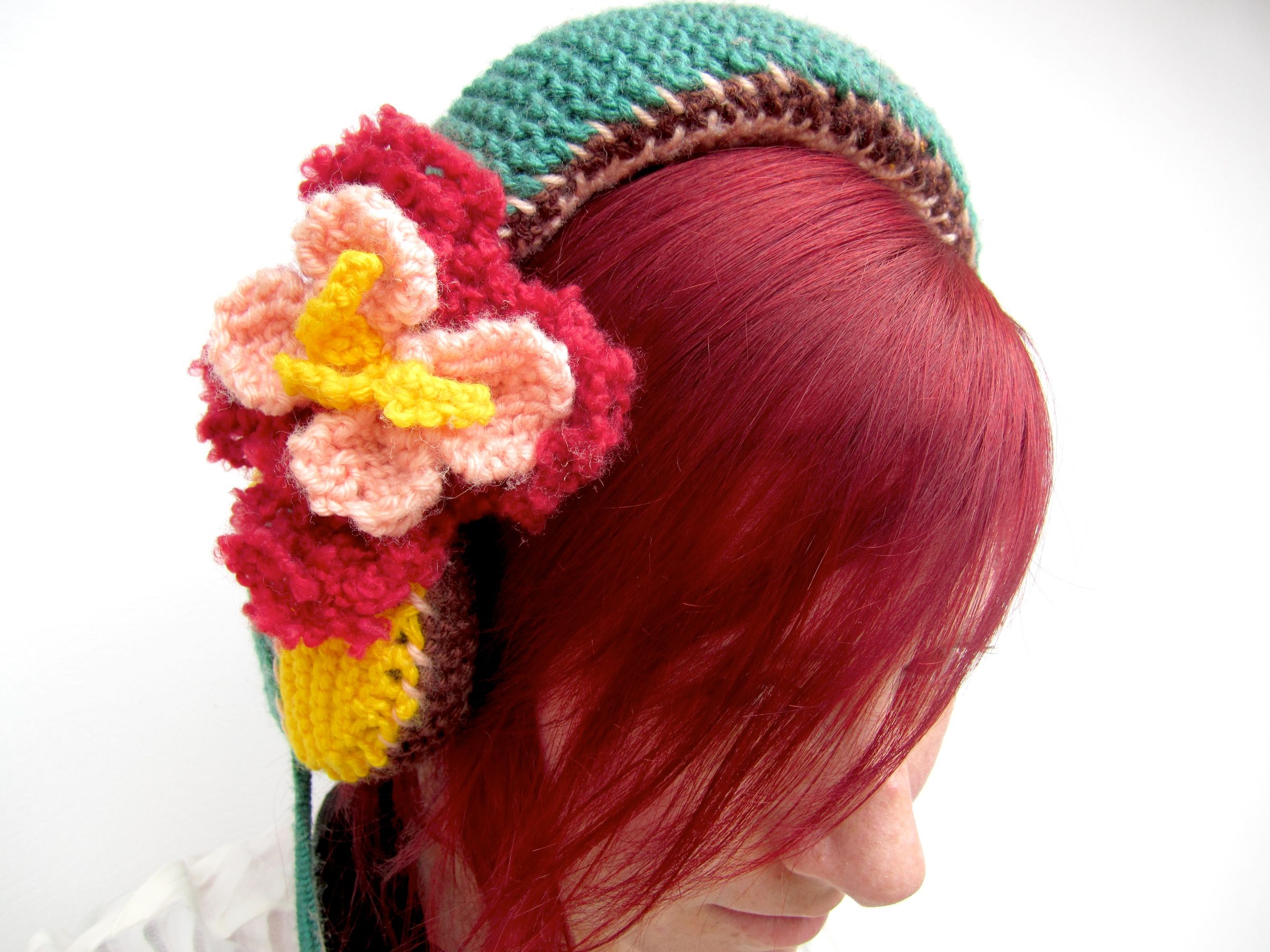 Knit Fashionable Headphones With Ease