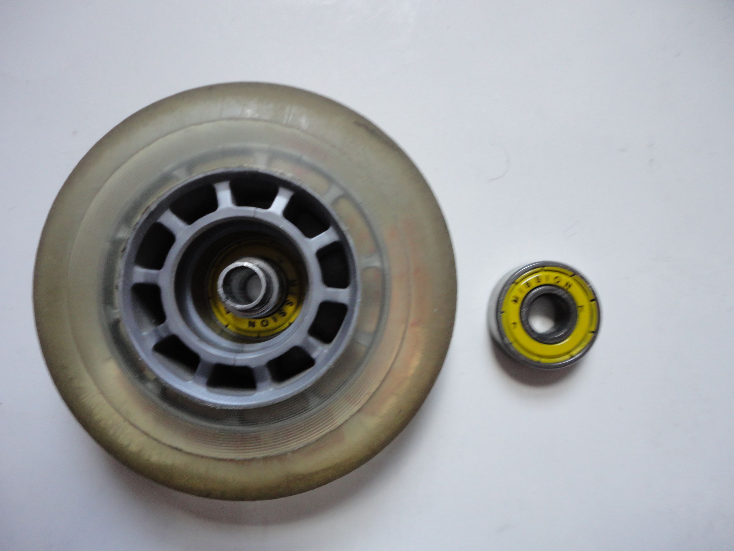 Replace Rollerblade Wheels and Bearings 6 Steps (with Pictures