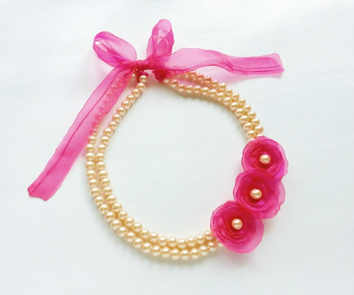 DIY Flower and Pearl Necklace