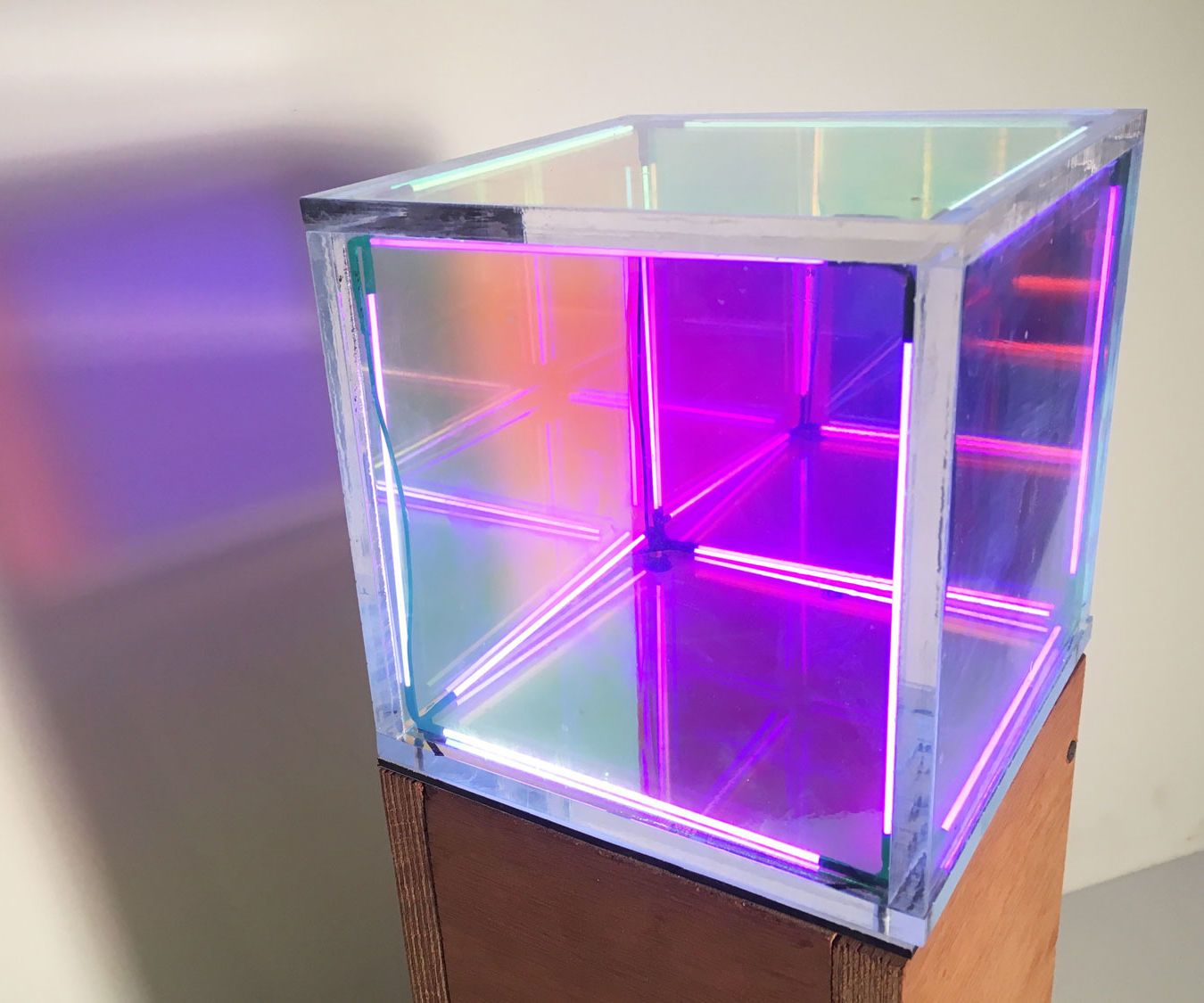 Dichroic Infinity Box 