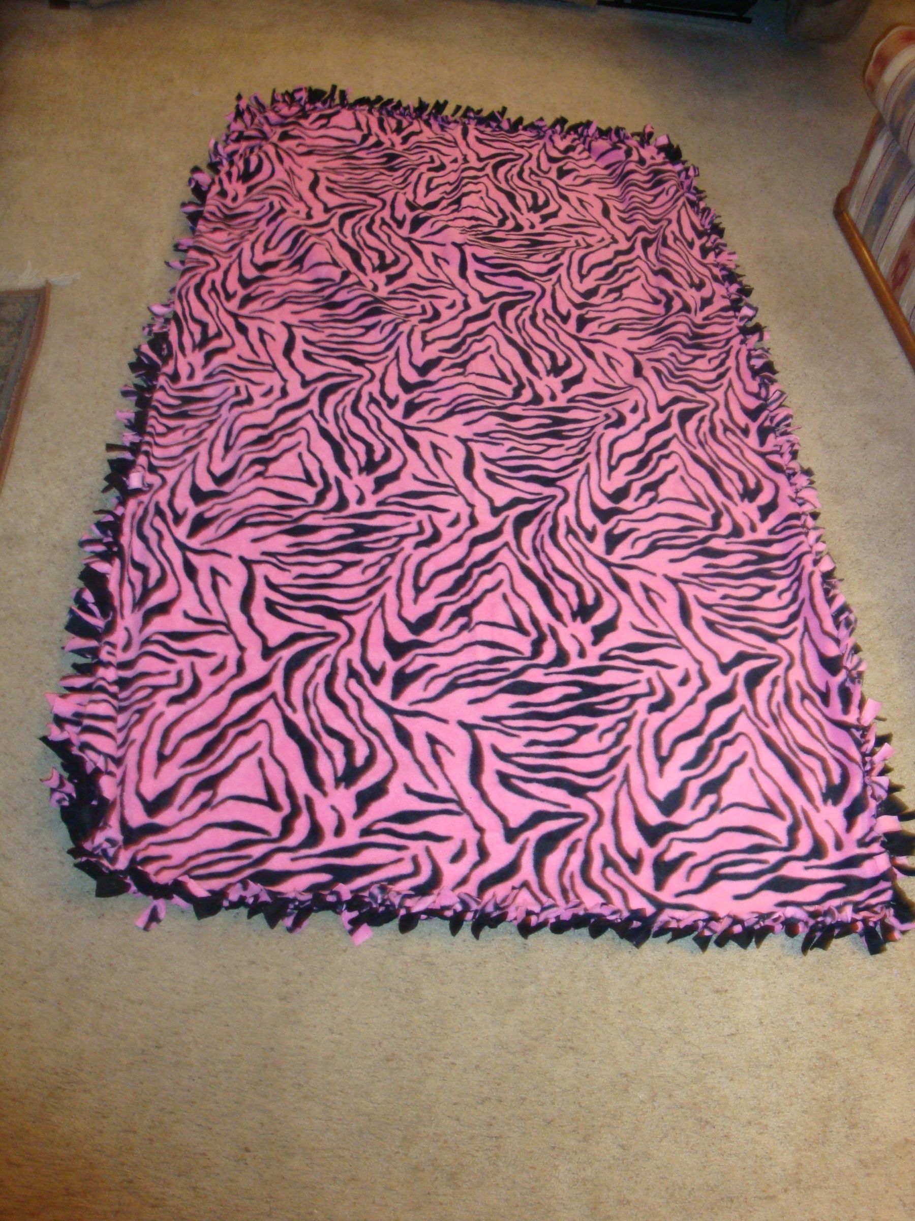 Five Easy Steps to Creating a No Sew Fleece Blanket