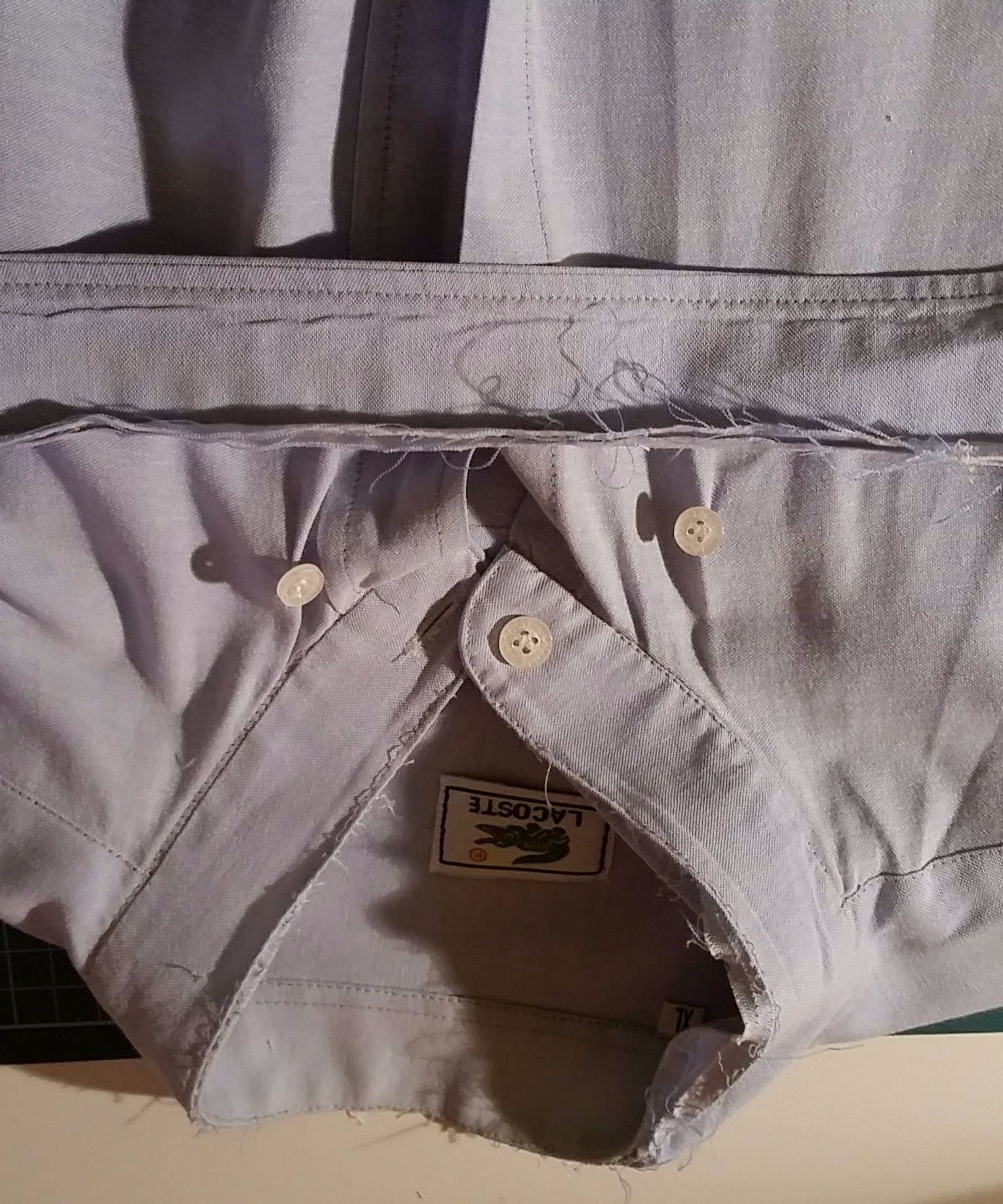 Flip Shirt's Collar.