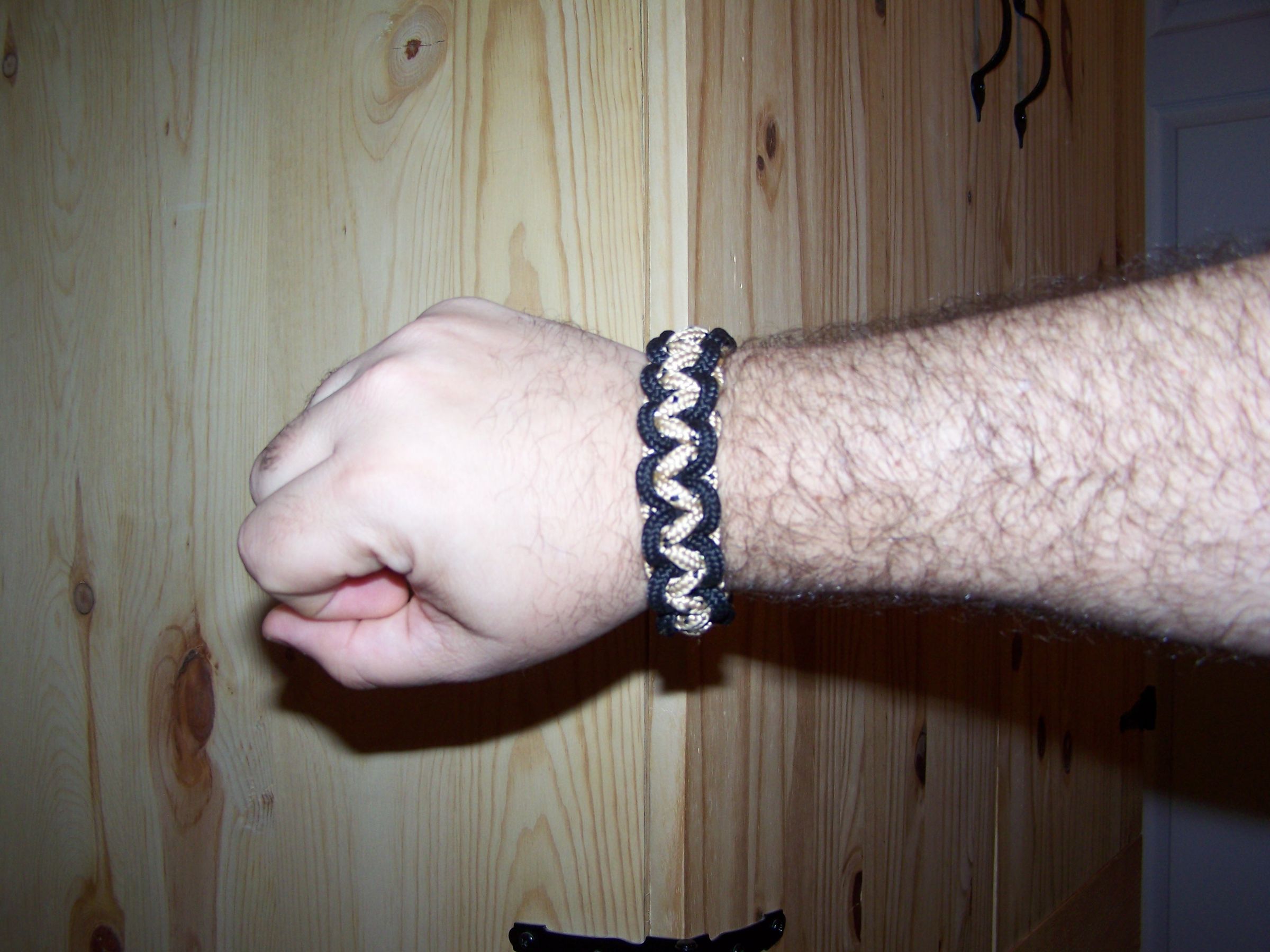 Stretchy Paracord Bracelet 5 Steps Instructables