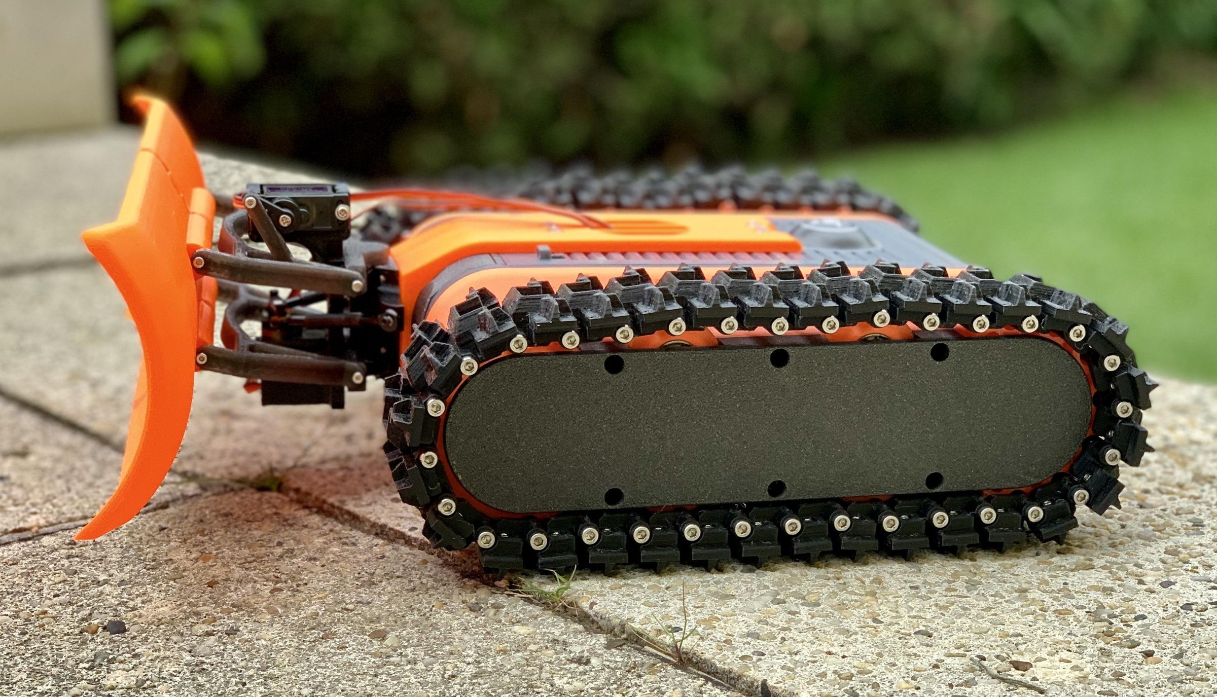 Snow Plow for the FPV Rover : 8 Steps (with Pictures) - Instructables