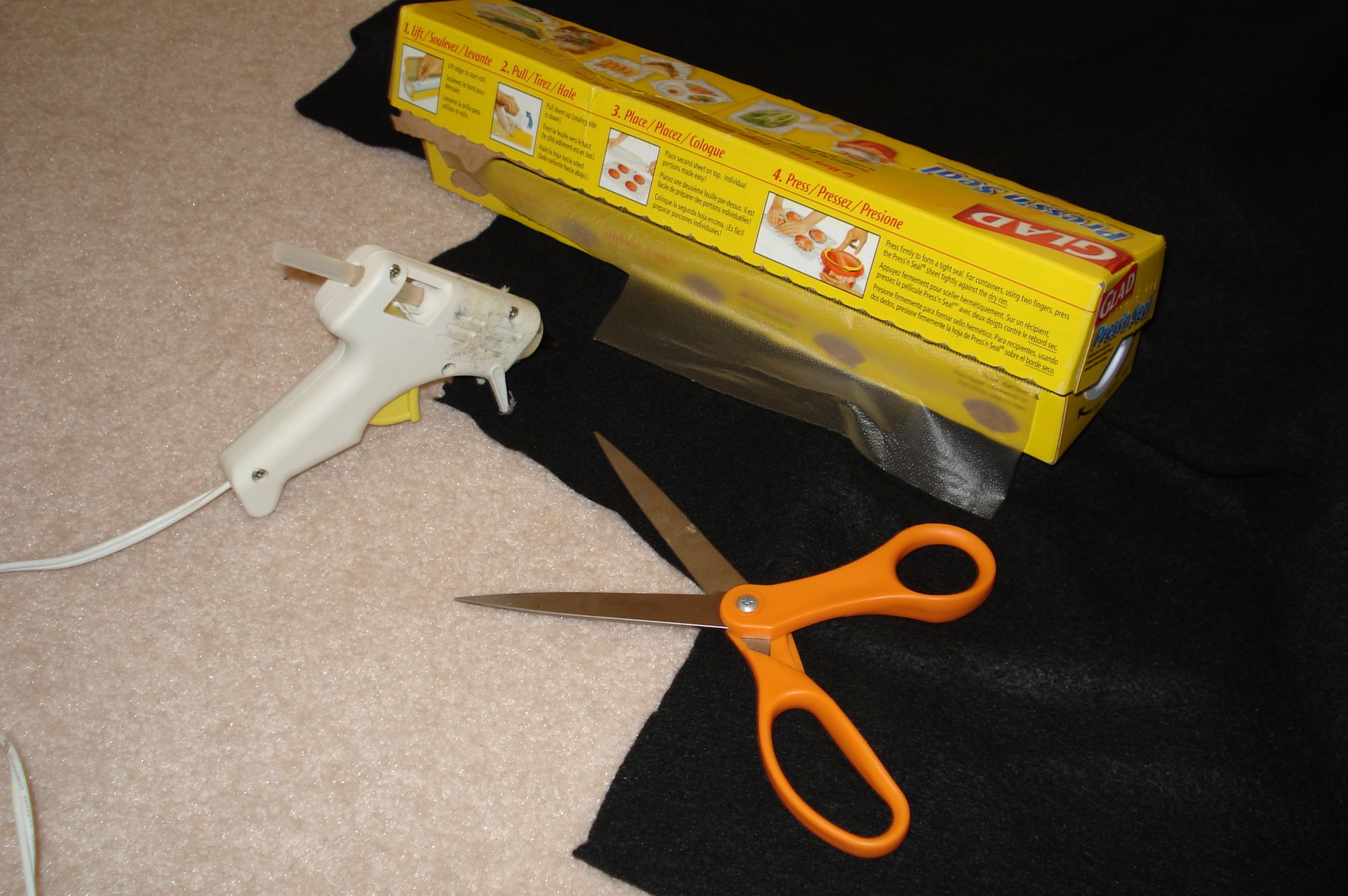 How to Make a Guitar Scratch Pad, Protects Back of Guitar From Belt