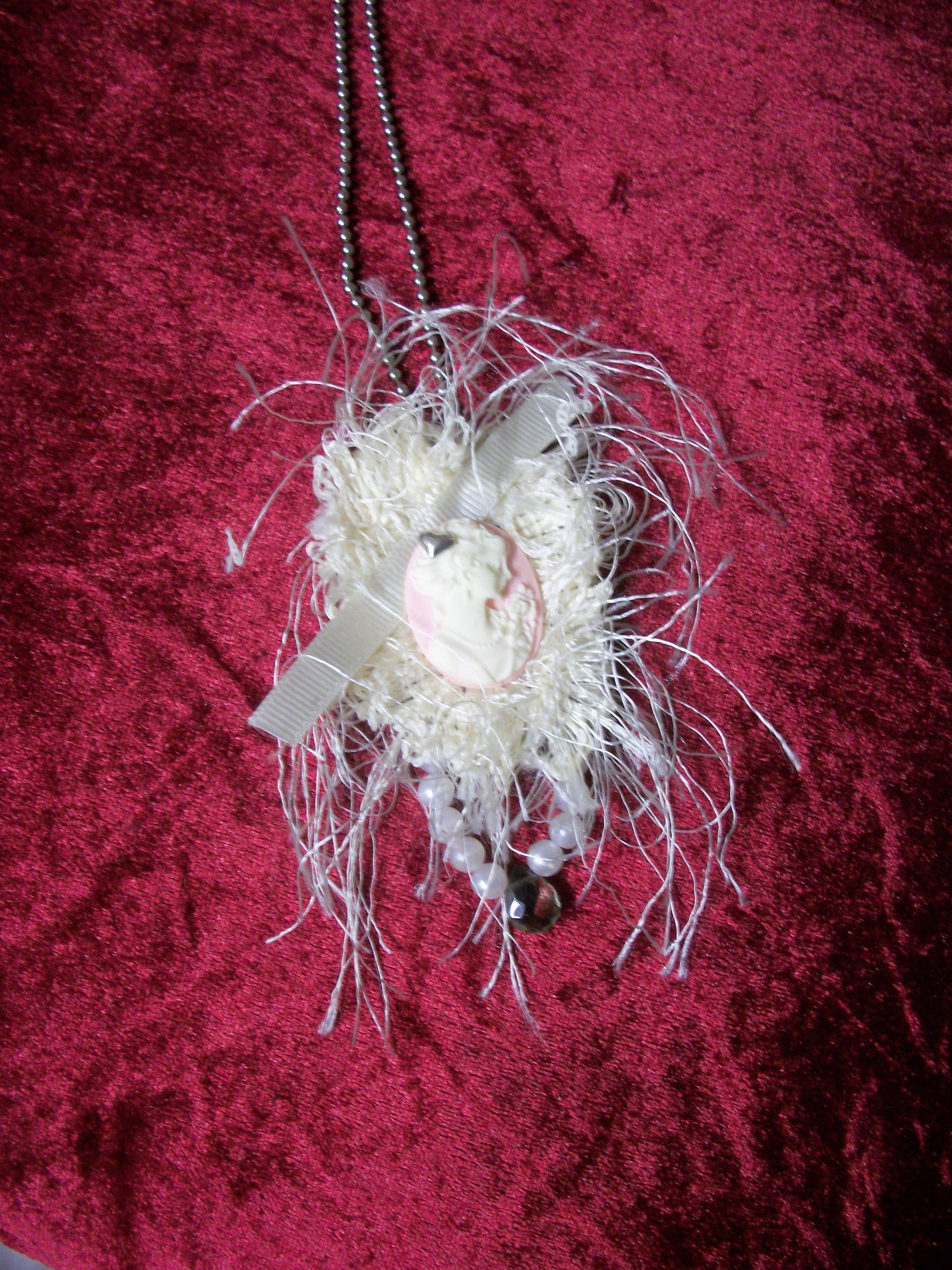 Shabby Chic Necklace/Pin