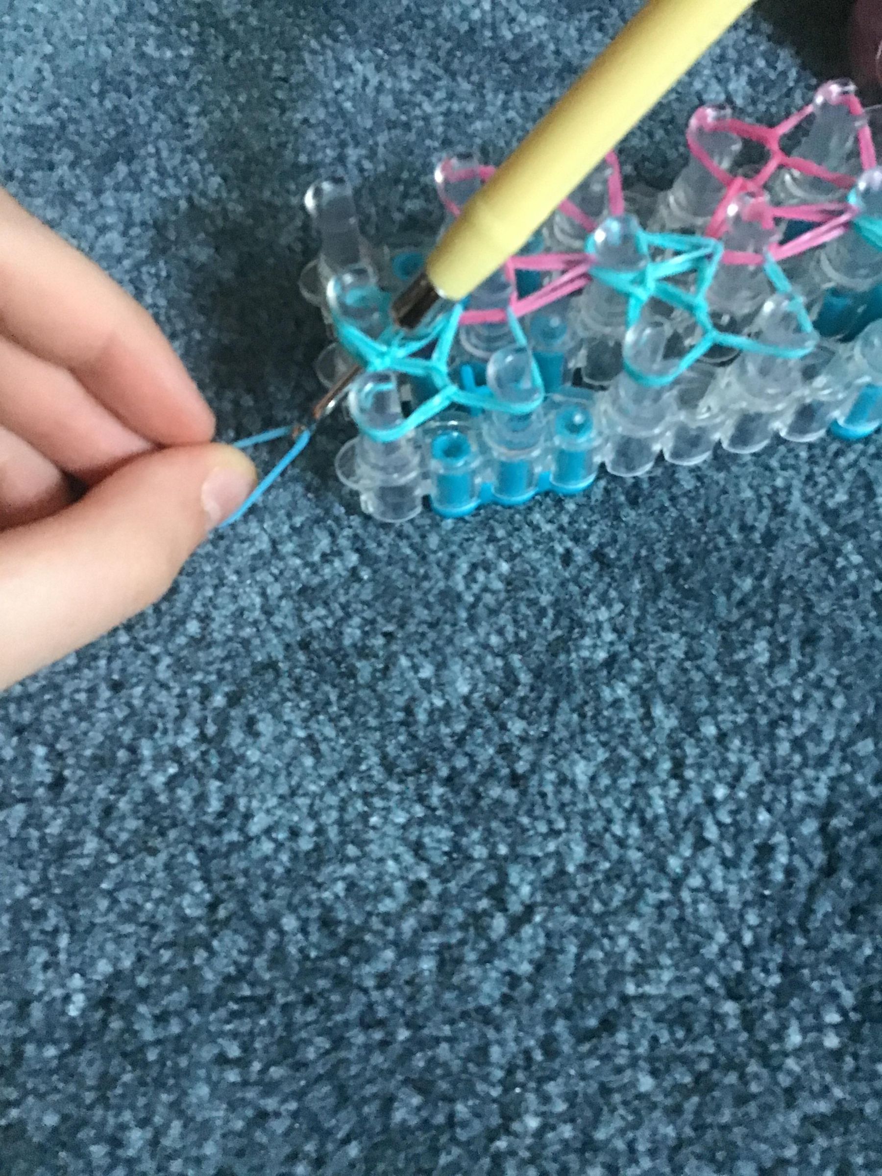Rainbow Loom ZigZag Bracelet 14 Steps Instructables