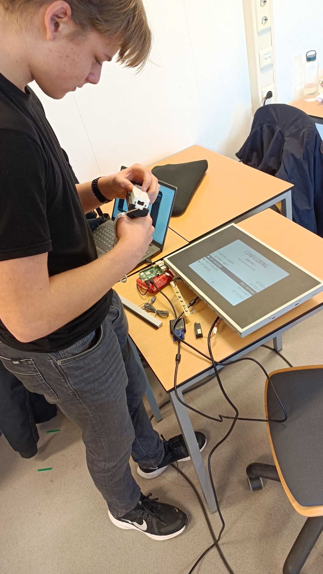 Making a Retro Arcade Light Gun Game Using a Raspberry Pi 4 Steps Instructables