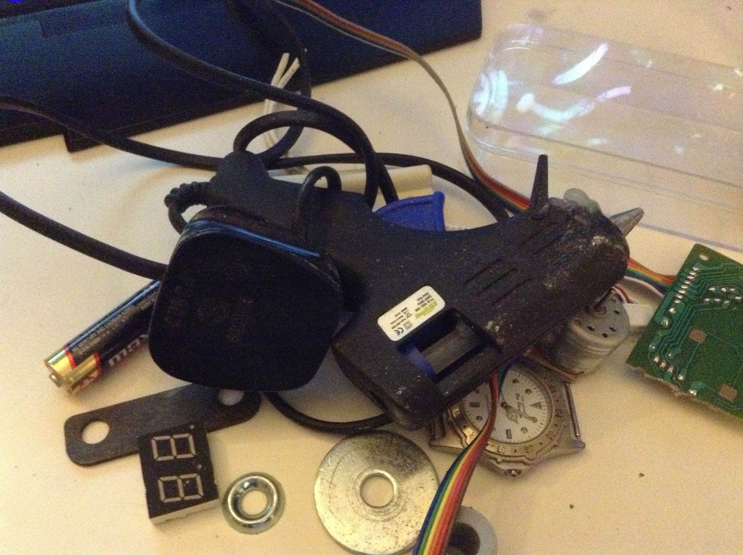 The Pointless Switch V2 : 5 Steps - Instructables