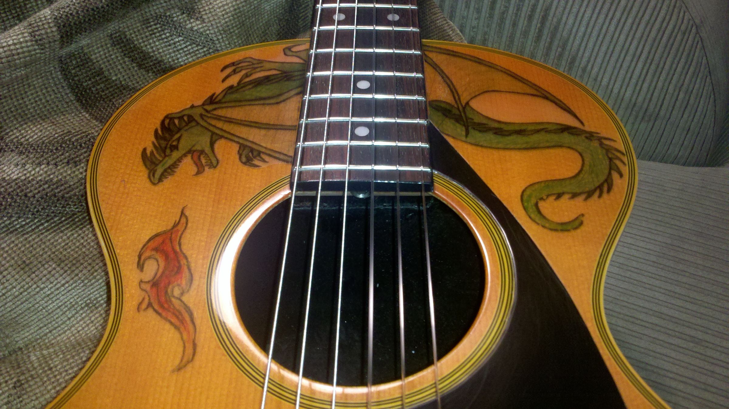 Personalizing a Guitar, Using Waterslides. (or, How to Turn a Free