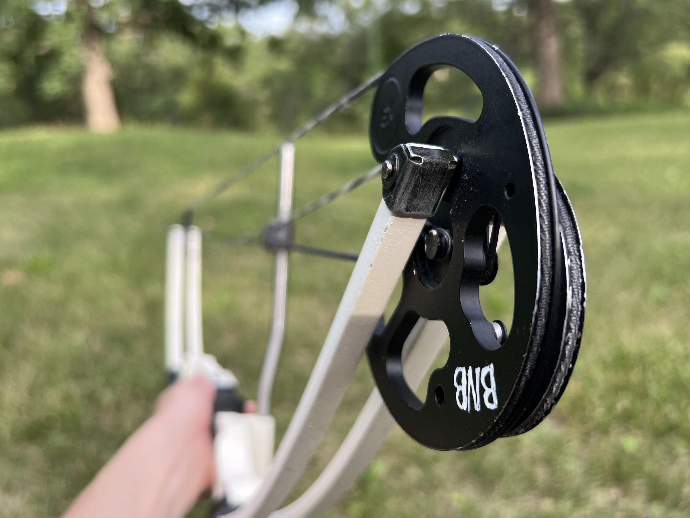 How to Shoot a Genesis Bow and Set Up a Safe Practice Range. 12 Steps