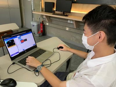 How Did the Blockcode Program With One or Two Ultrasonic Sensors Work?