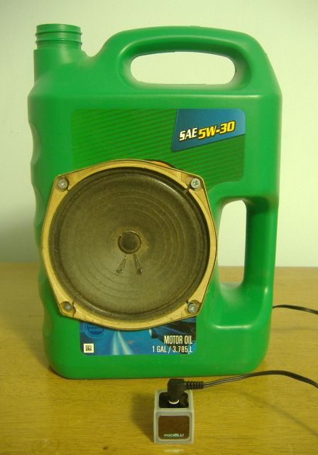 Oil Jug Speaker
