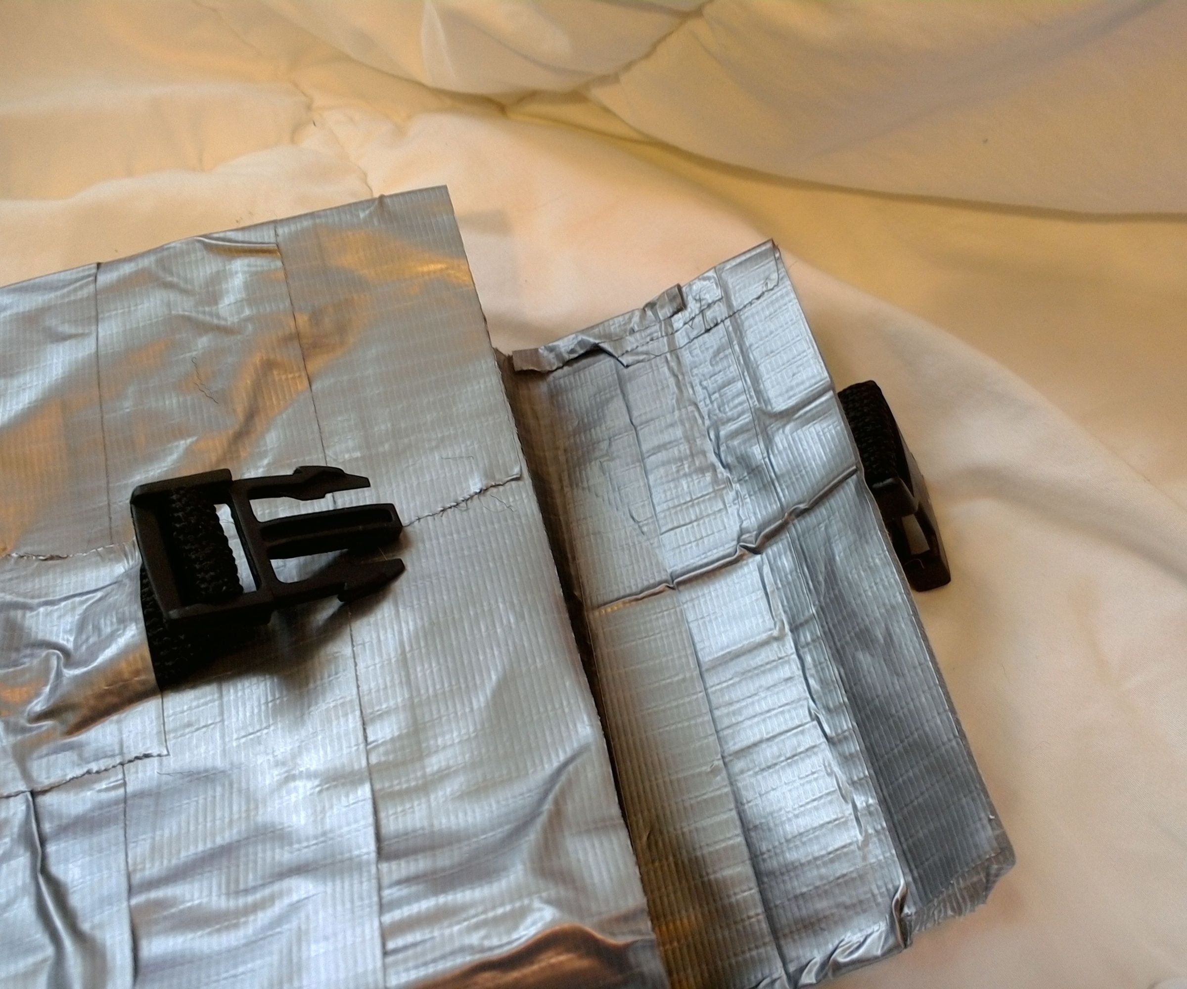10 Minute Duct Tape Purse or Murse.