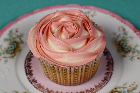 How to Add a Rosette to a Cupcake