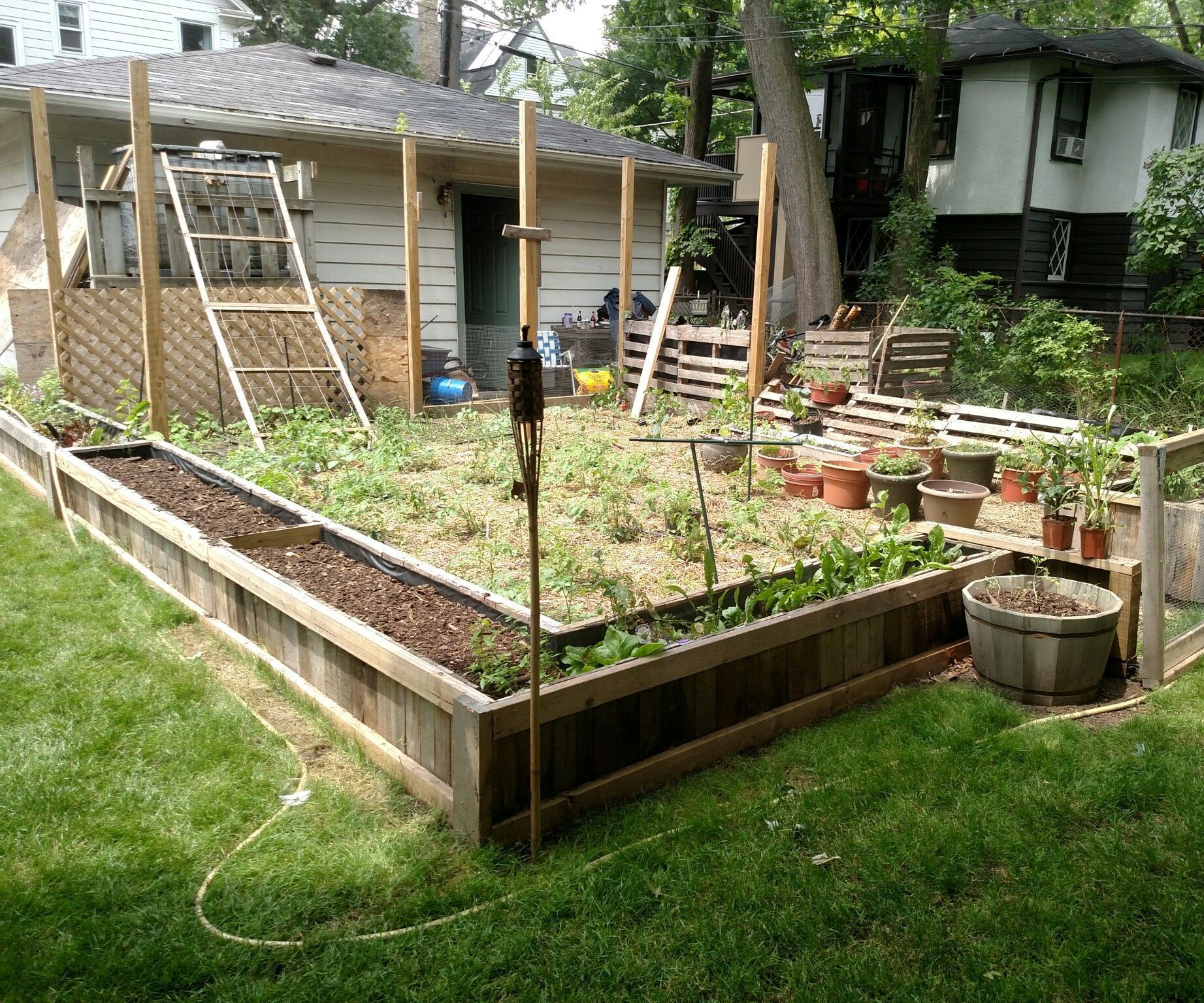 Outdoor Pallet Garden