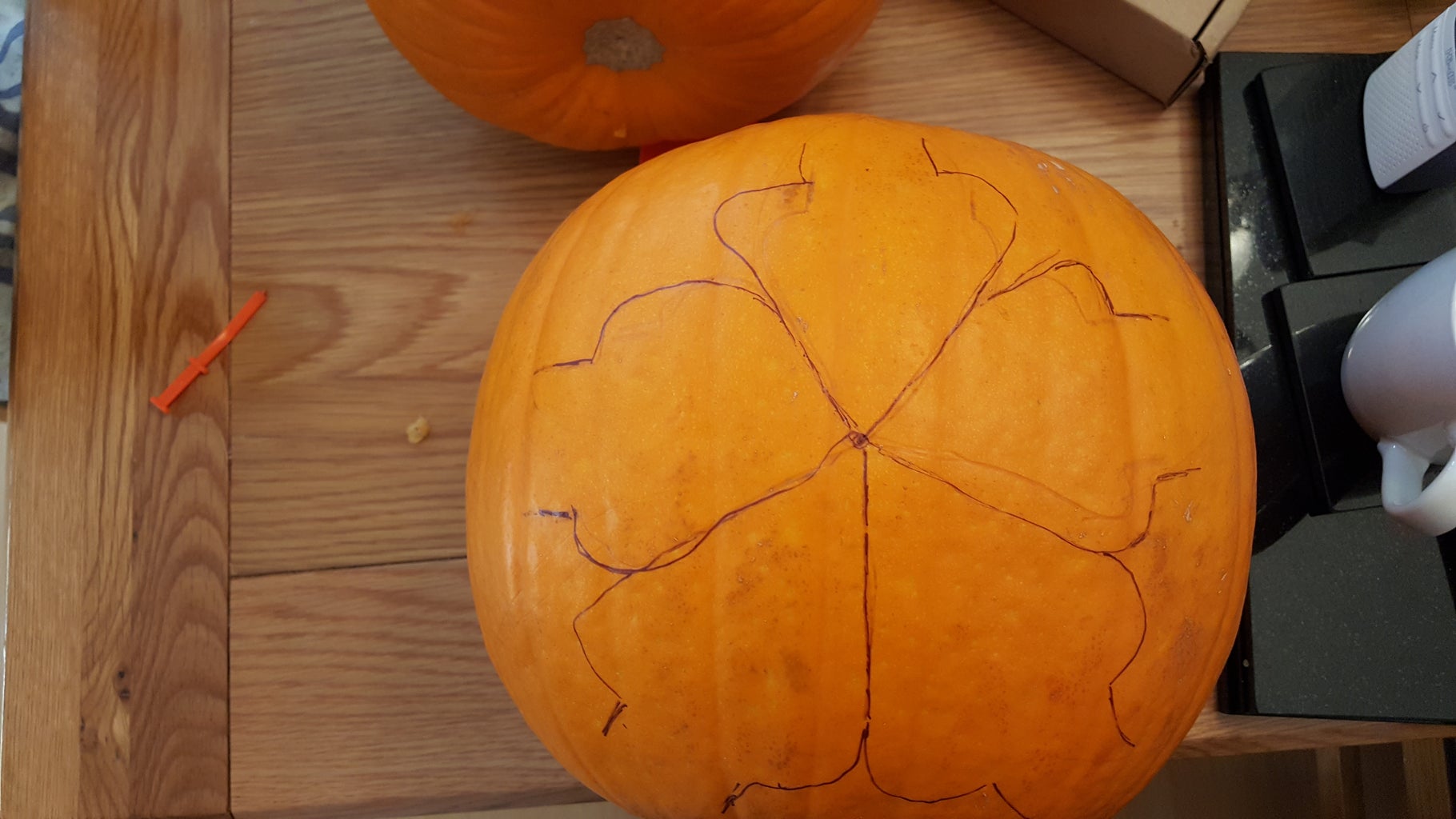 Stranger Pumpkthings - Demogorgon Inspired Pumpkin : 4 Steps (with Pictures) - Instructables stranger-pumpkthings-demogorgon-inspired-pumpkin-4-steps-with-pictures-instructables