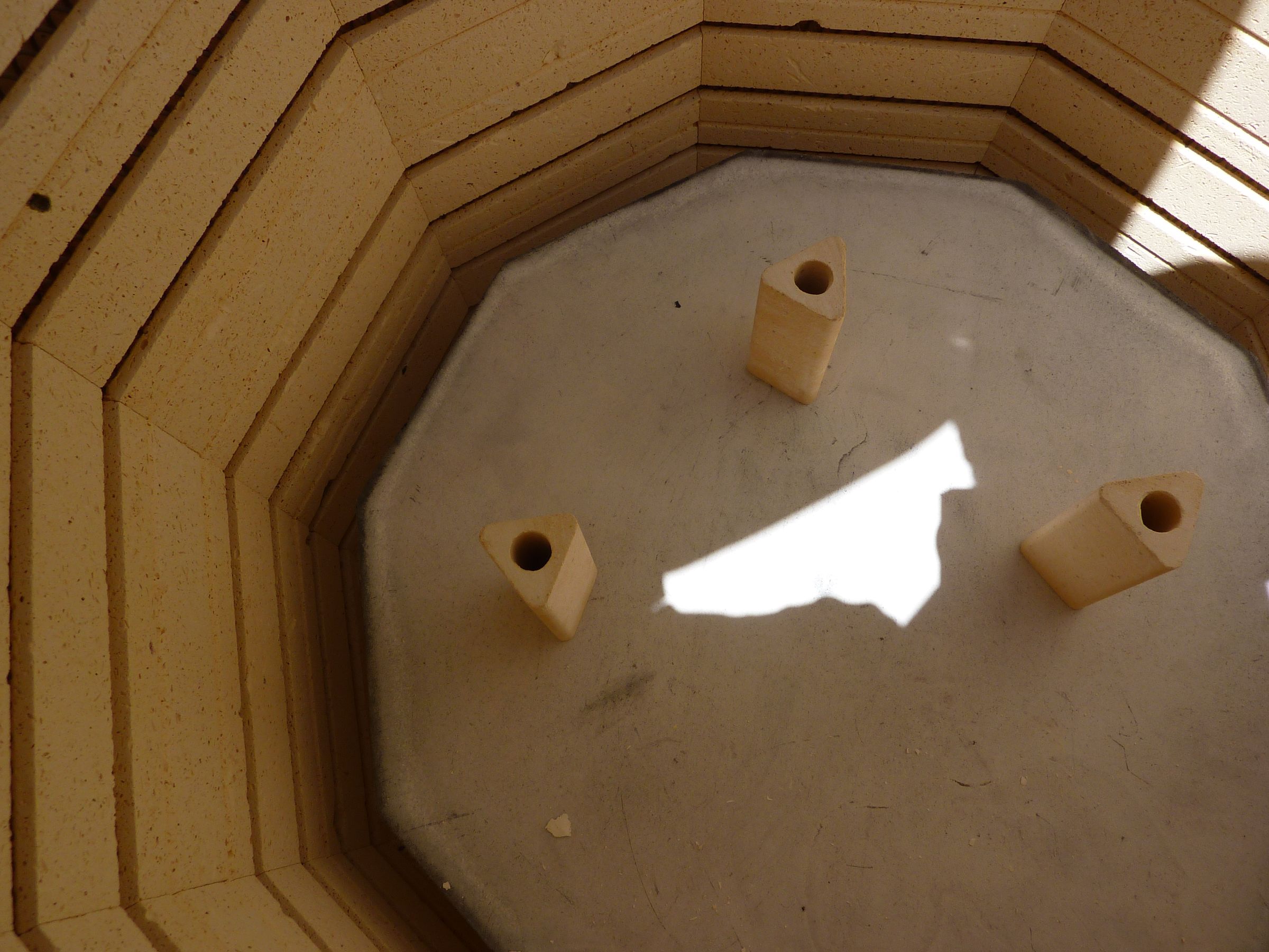 How to Kilnwash and Set Up Shelving in a Kiln 5 Steps Instructables