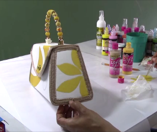 Fabric Painting Tutorial- Simple Tips to Painting a Purse