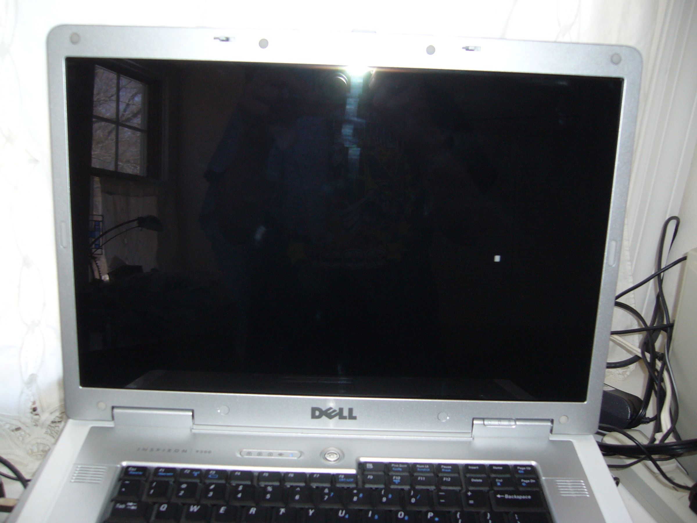 How to Clean a Laptop Screen With Household Products