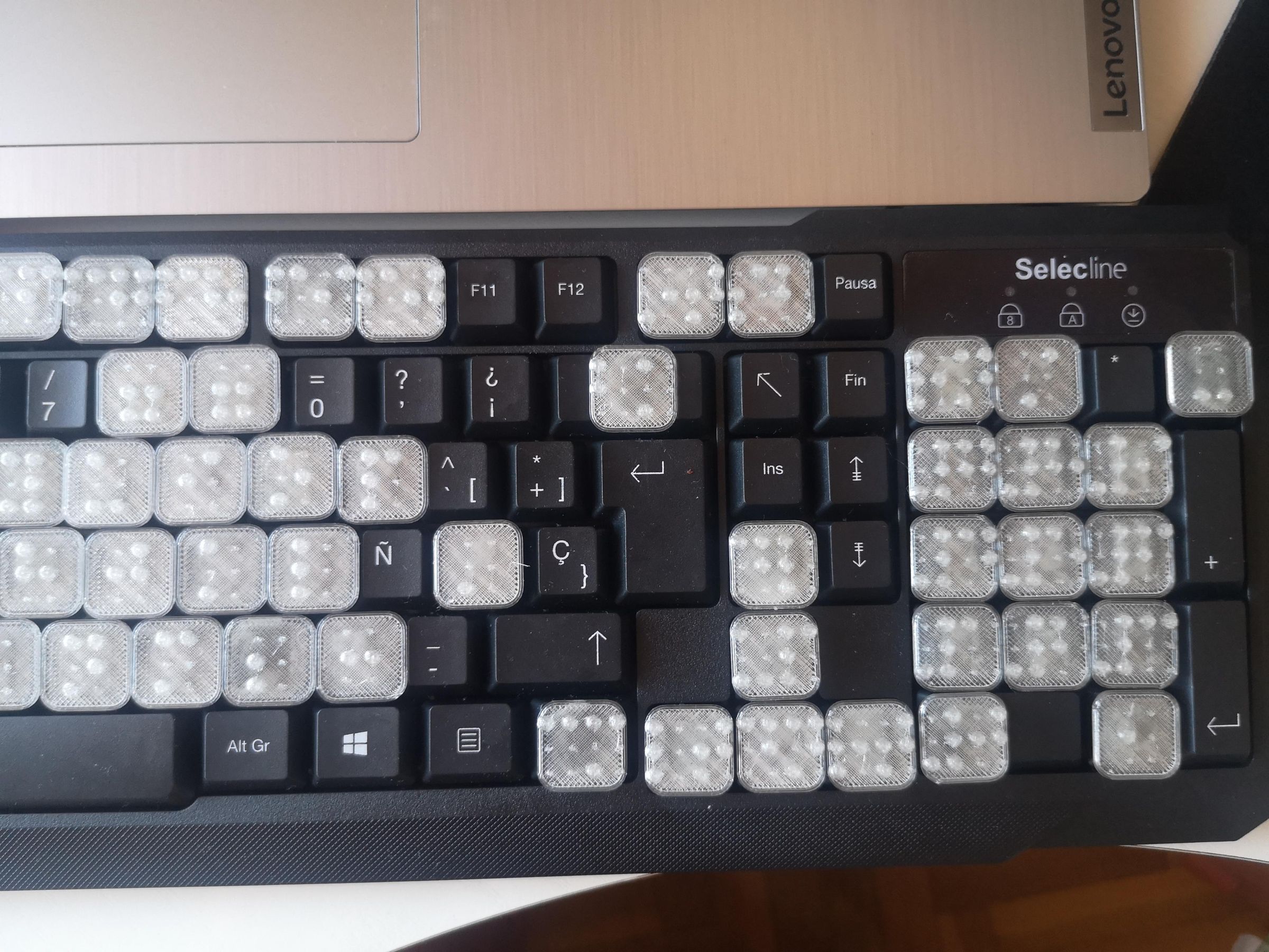 Computer Keyboard With 3D Printed Braille Keys Instructables