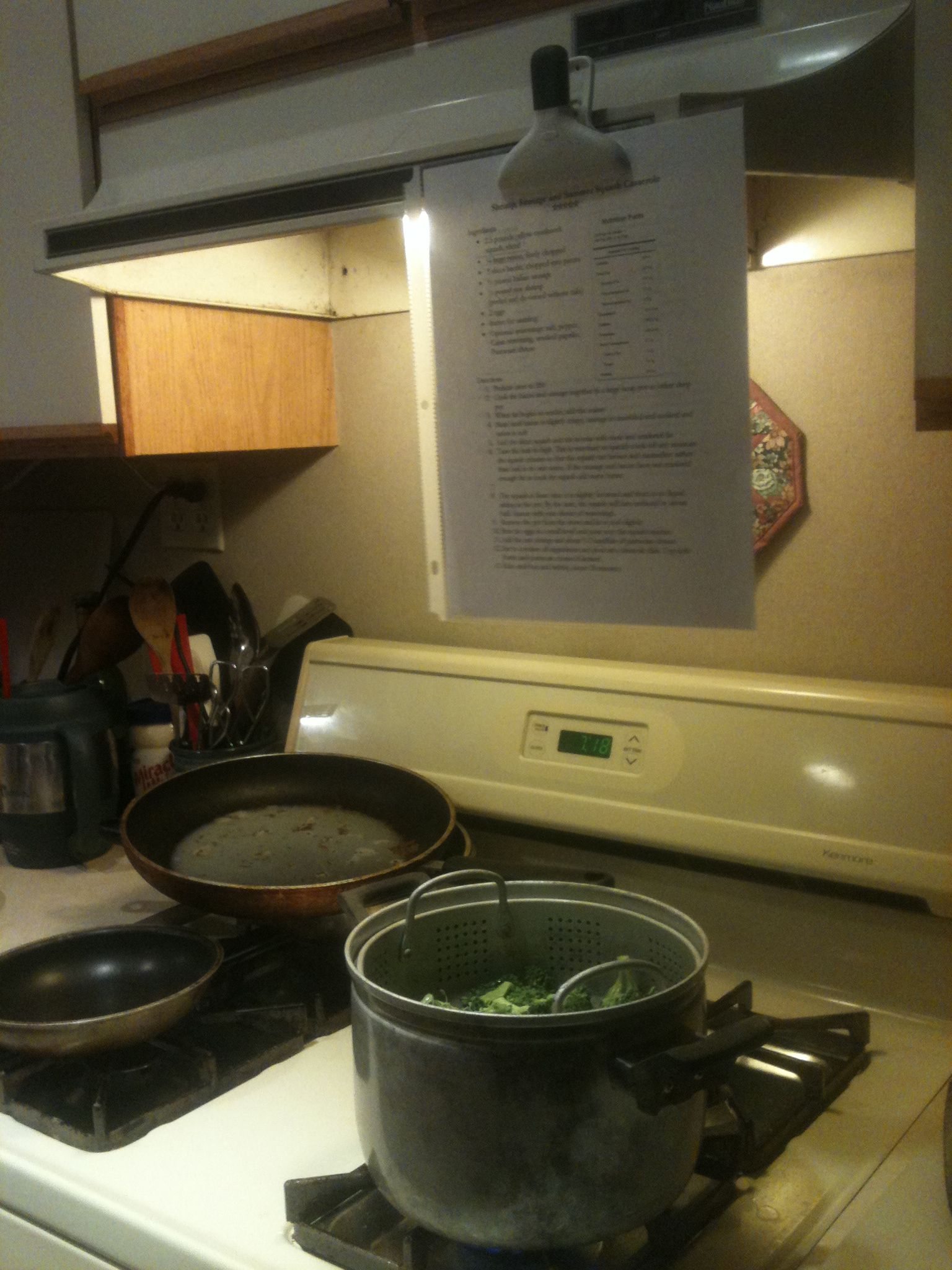 Hand Free Splash Proof Recipe Book