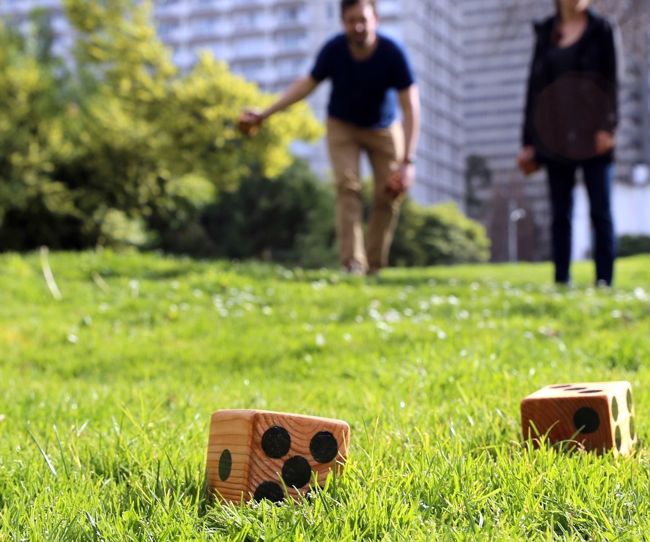 Easy Yard Dice