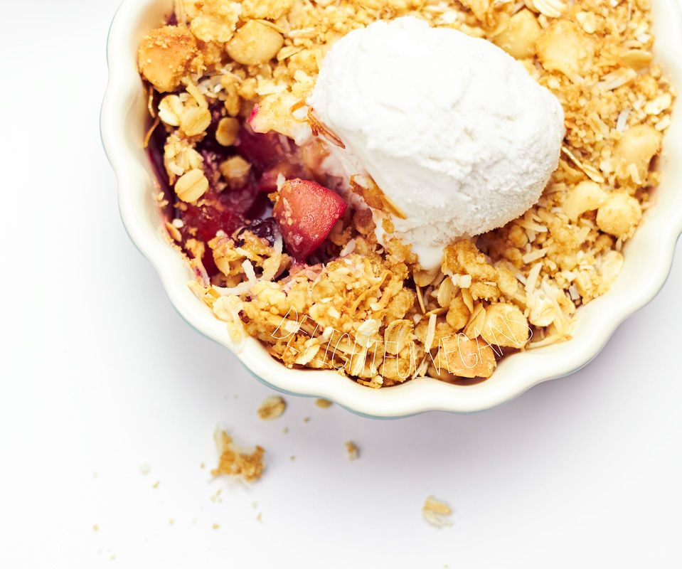 Apple and Blackberry Crumble