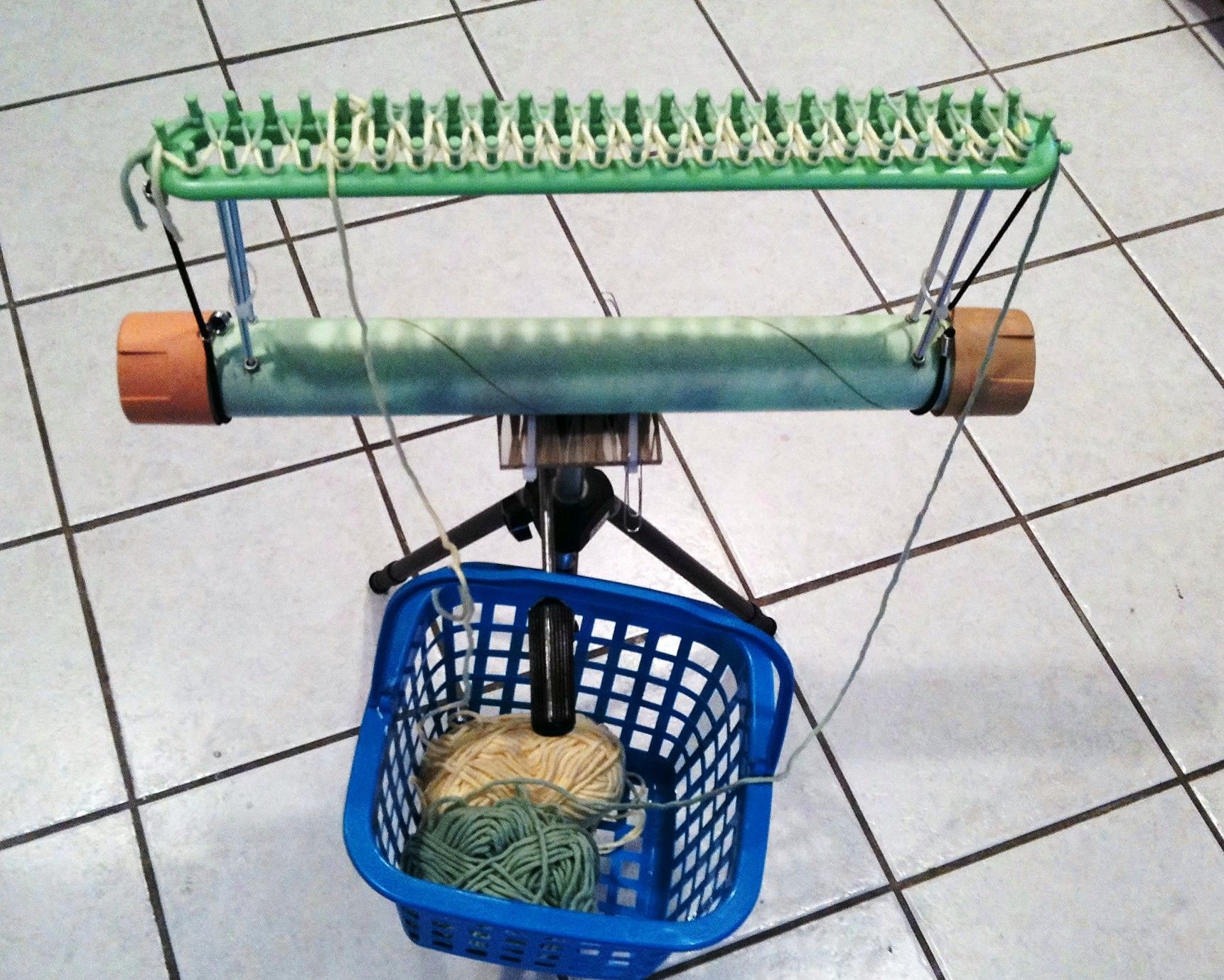 Knifty Knitter Loom Stand for FREE