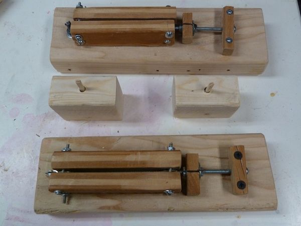 A Saw for Putting Notches in the Ends of Dowels (by Hand)