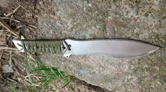 Final Step.Paracord Knife Wrap