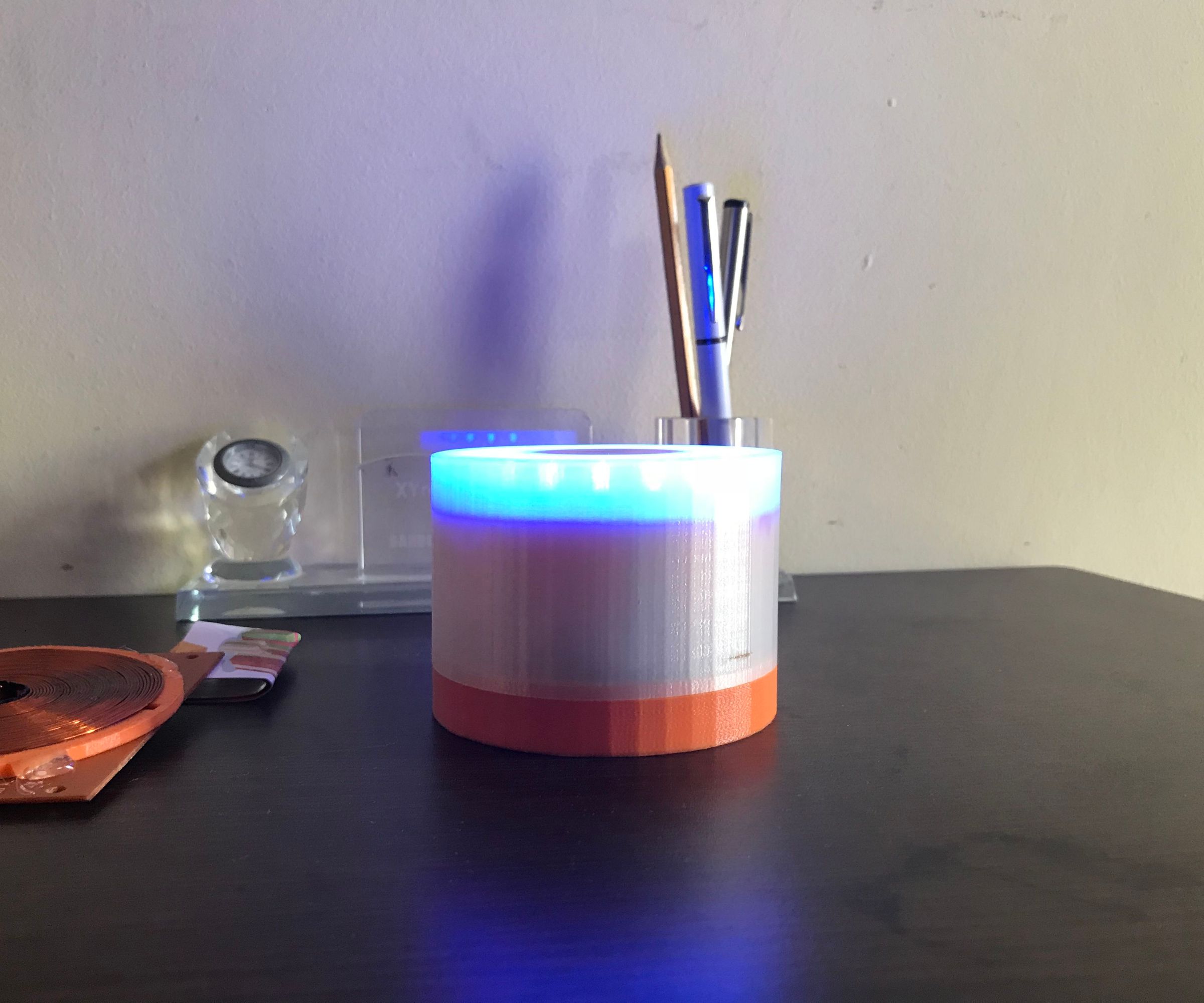 Wireless Powered Multi Color LED Lamp