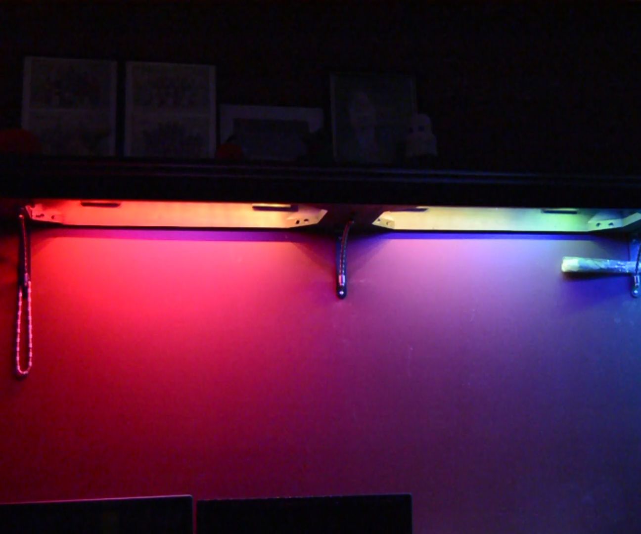 Shelf Accent Lighting with Arduino, Smartthings and LED Strips