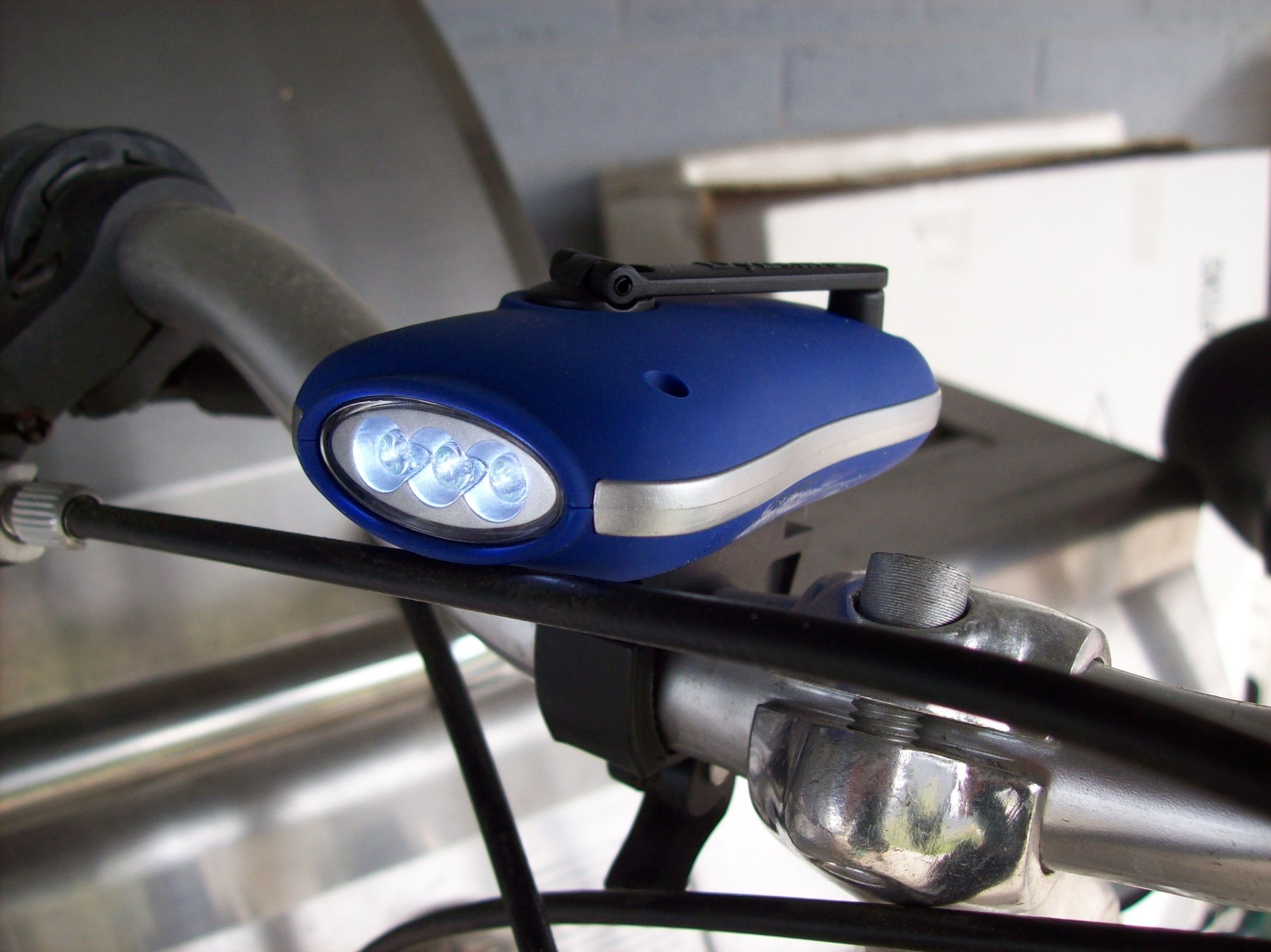 Battery "free" Bike Light. 9 Steps (with Pictures) Instructables