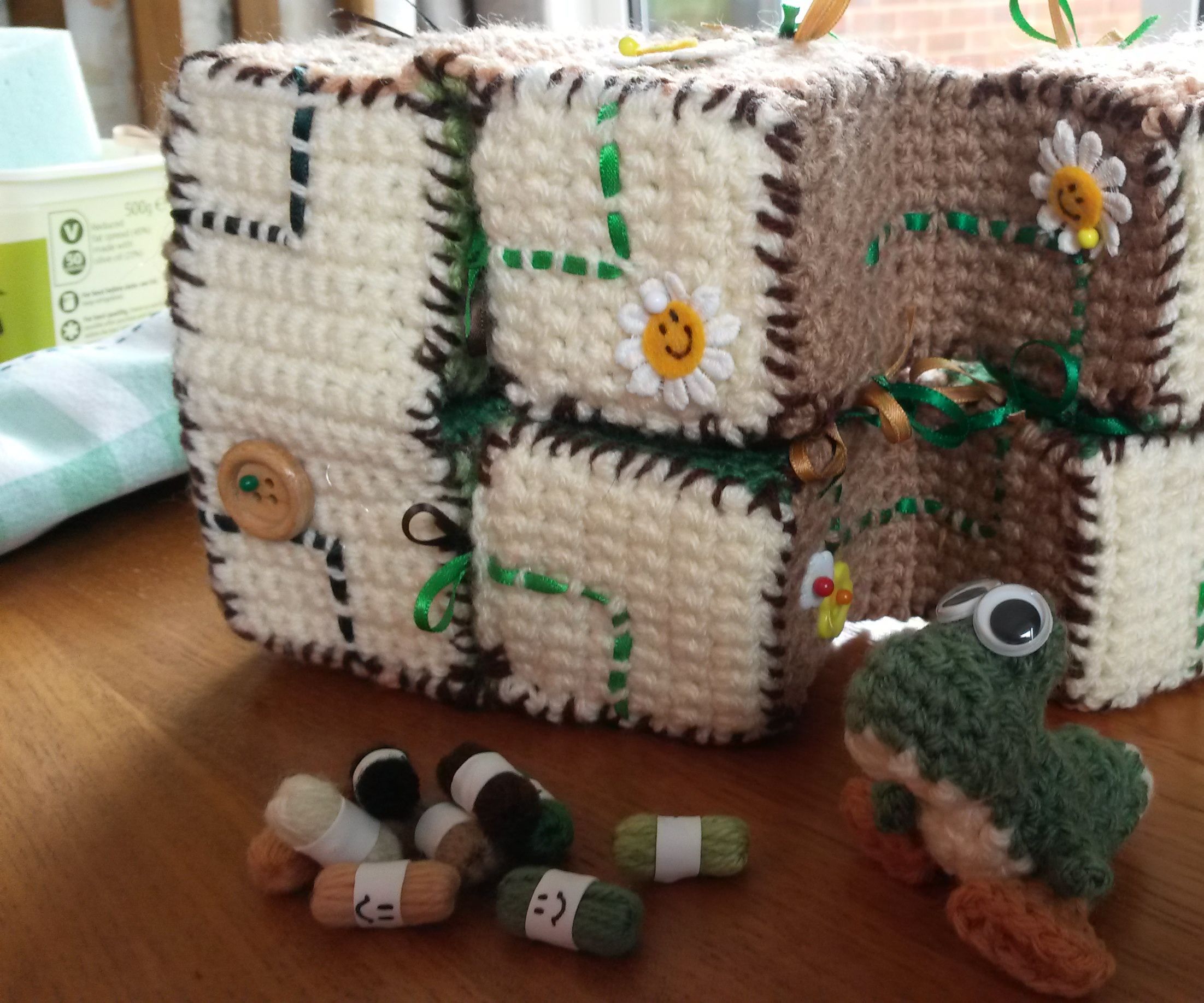 Analogue Yoshi (fabric Magic Folding Cube)