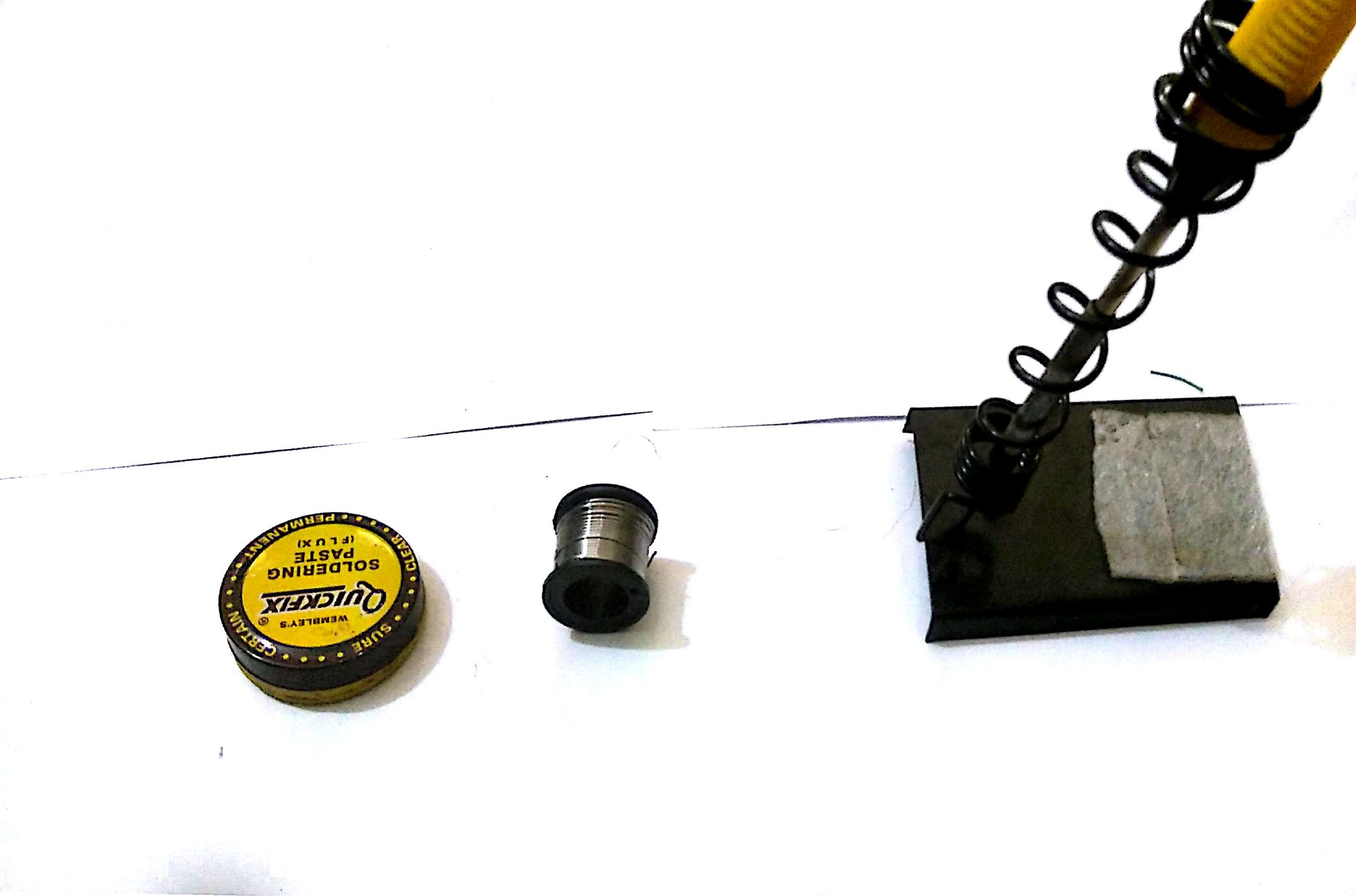 5V DC Power Supply for Breadboard Using Phone Charger 4 Steps (with