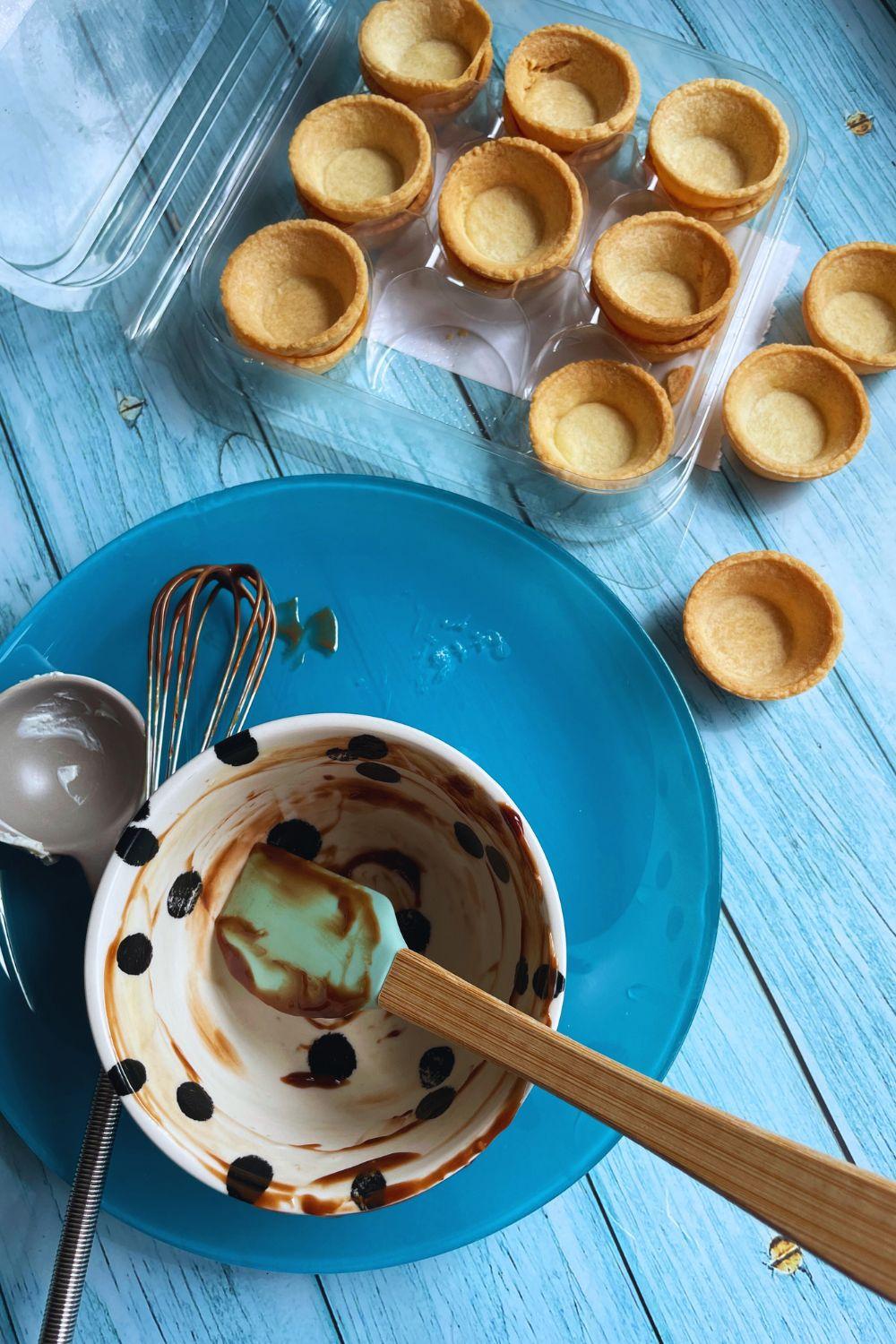 Pour in Tart Shells