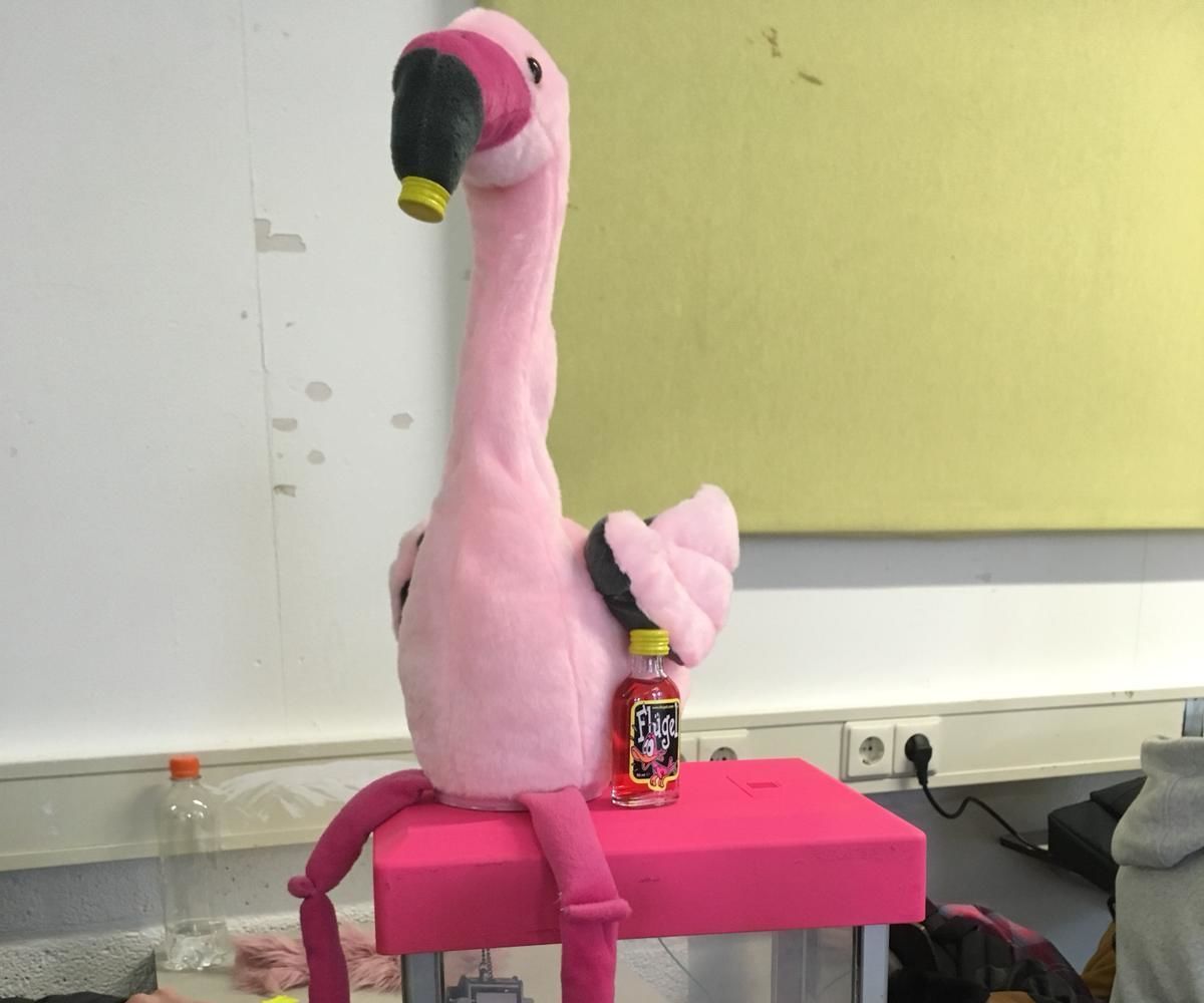 Yodeling Flamingo Claw Machine