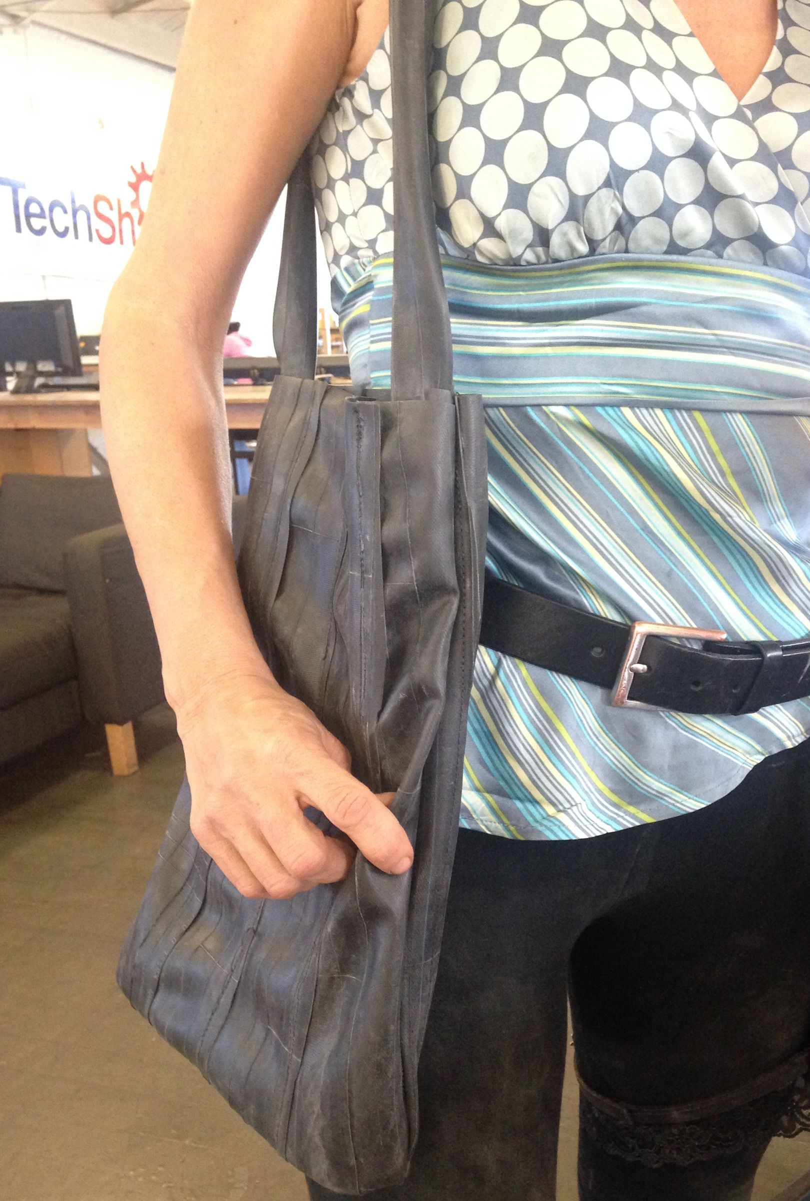 Waterproof Extra Durable Shopping Bag Made out Old Bicycle Inner Tubes