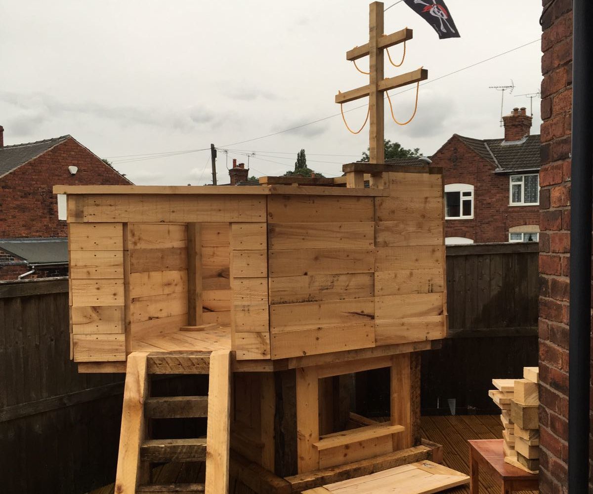DIY Pirate Ship Playhouse
