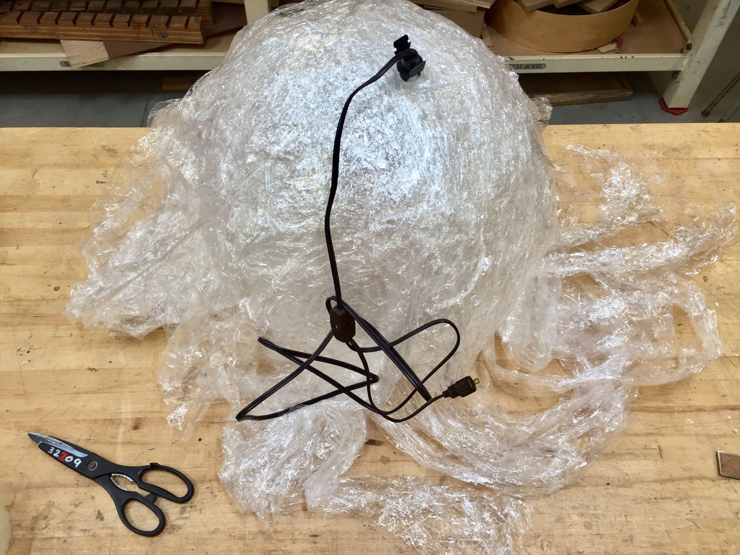 DIY Plastic Jellyfish Lamp : 10 Steps (with Pictures) - Instructables