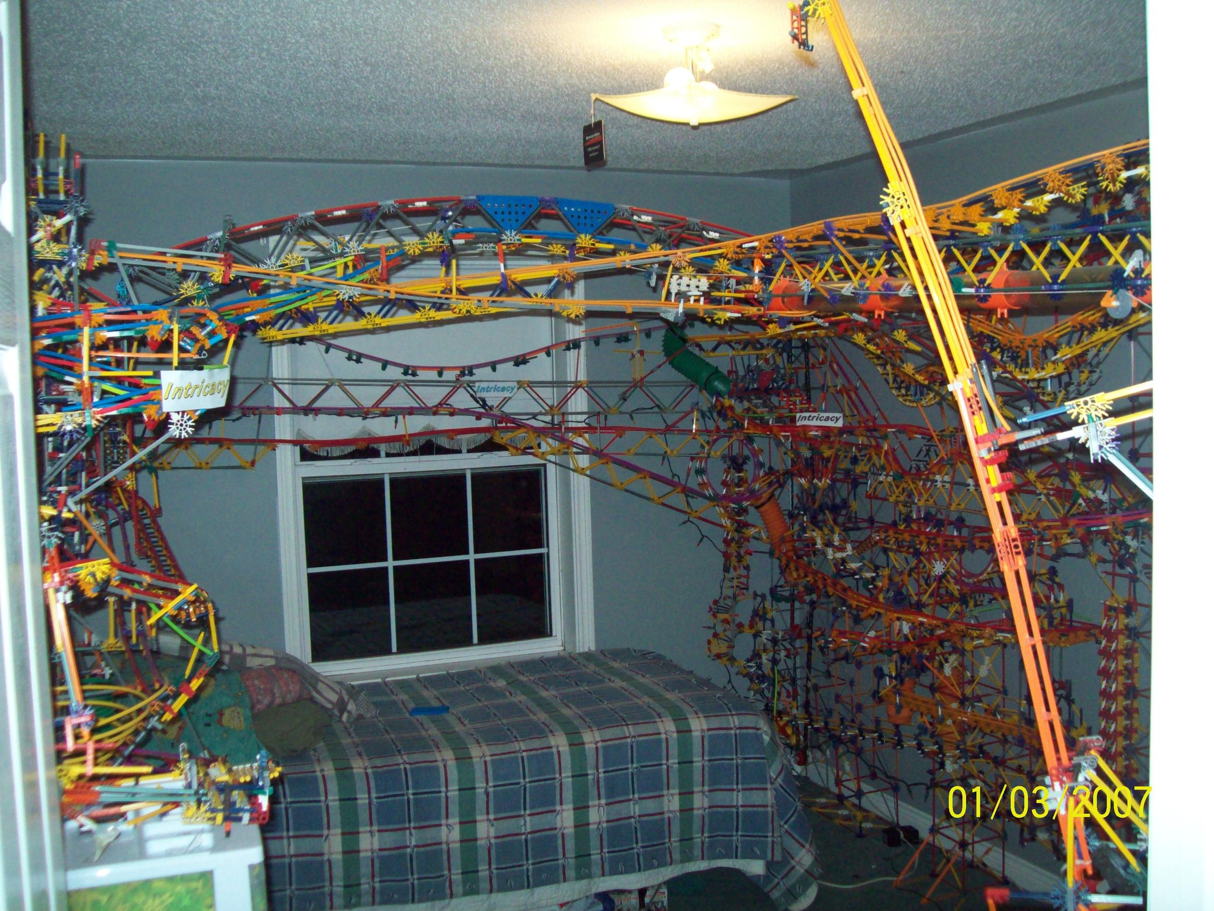 Intricacy - K'nex Ball Machine