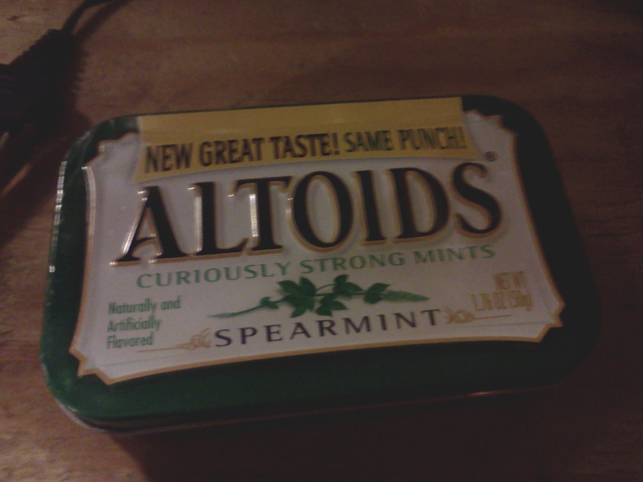 How to make a basic speaker system that fits in an Altoids tin