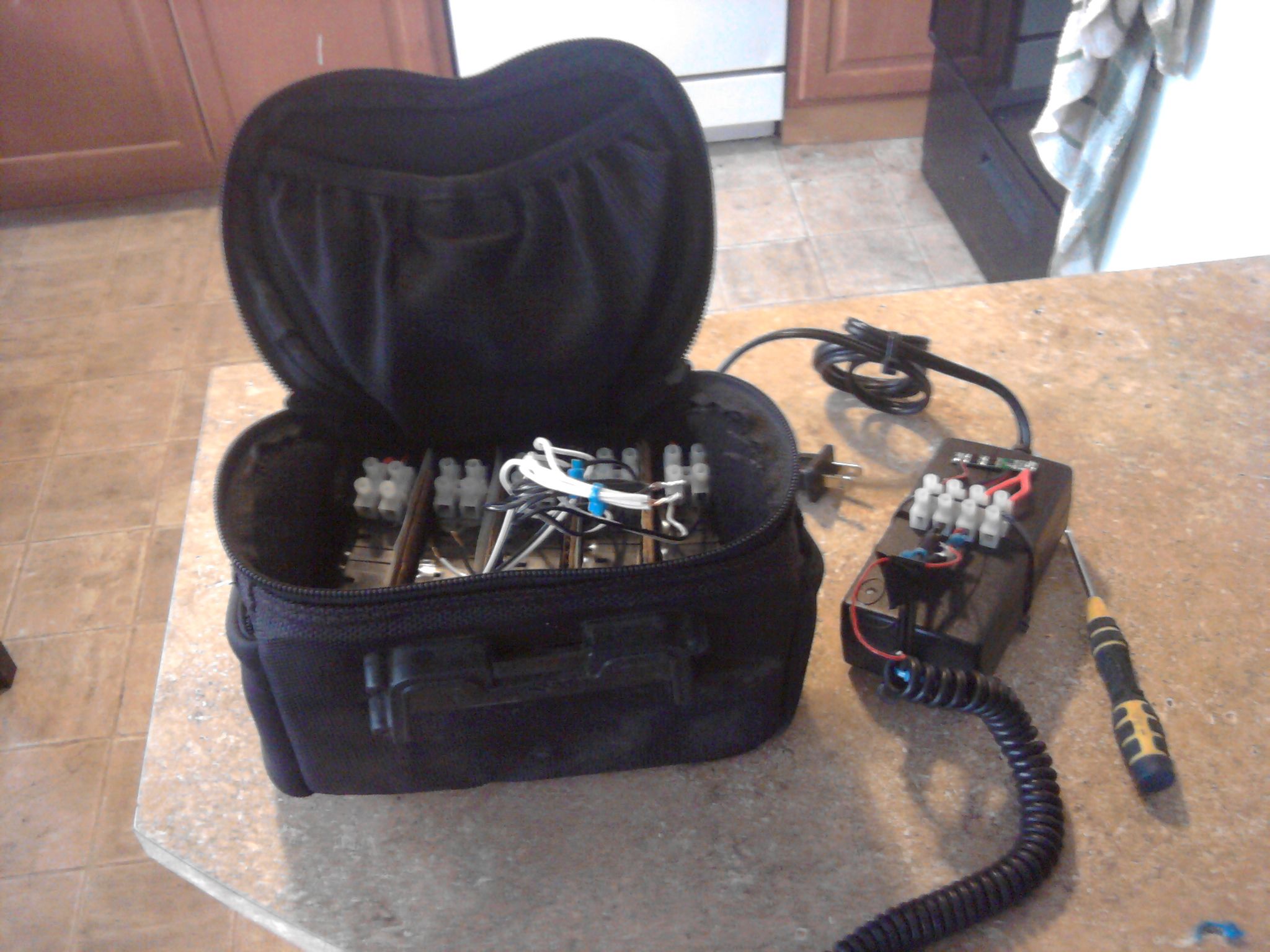 Build a 1S or 3.7 Volt Lithium Ion Battery Pack