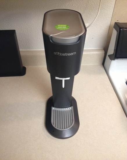 How to Change the Sodastream Carbonating (Co2) Bottle