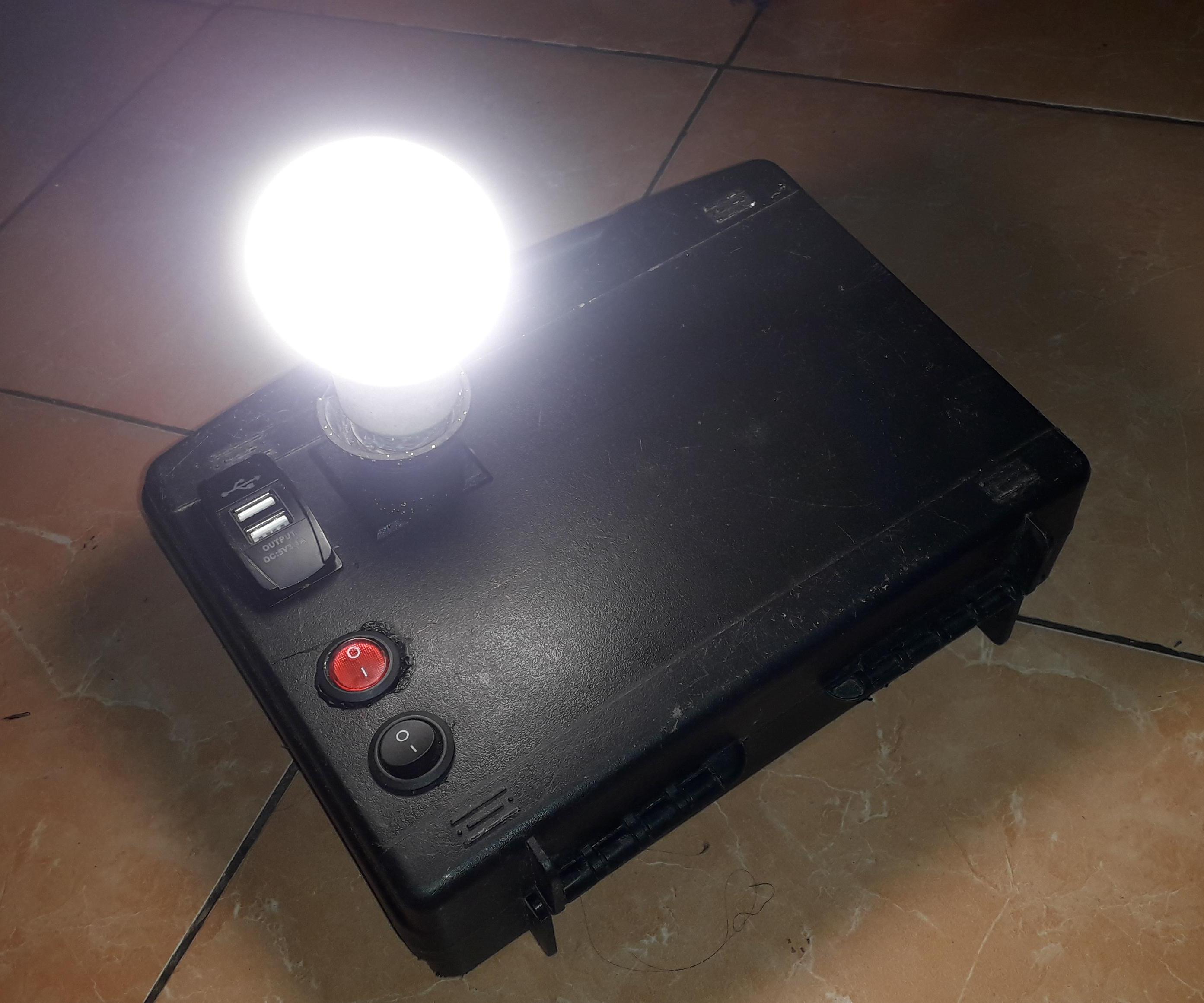 DIY Portable Power Box for Camping Using Cheap Components