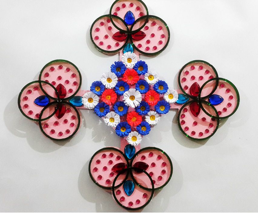 Make a Beautiful Home Decoration With Bangles?