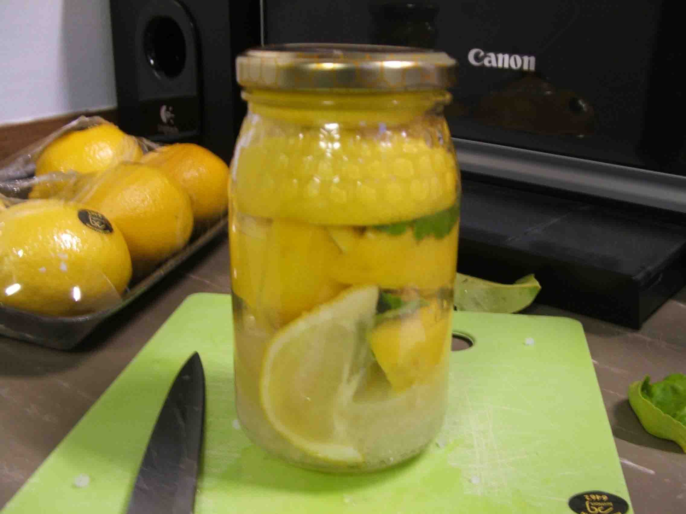 Simple Preserved Lemons