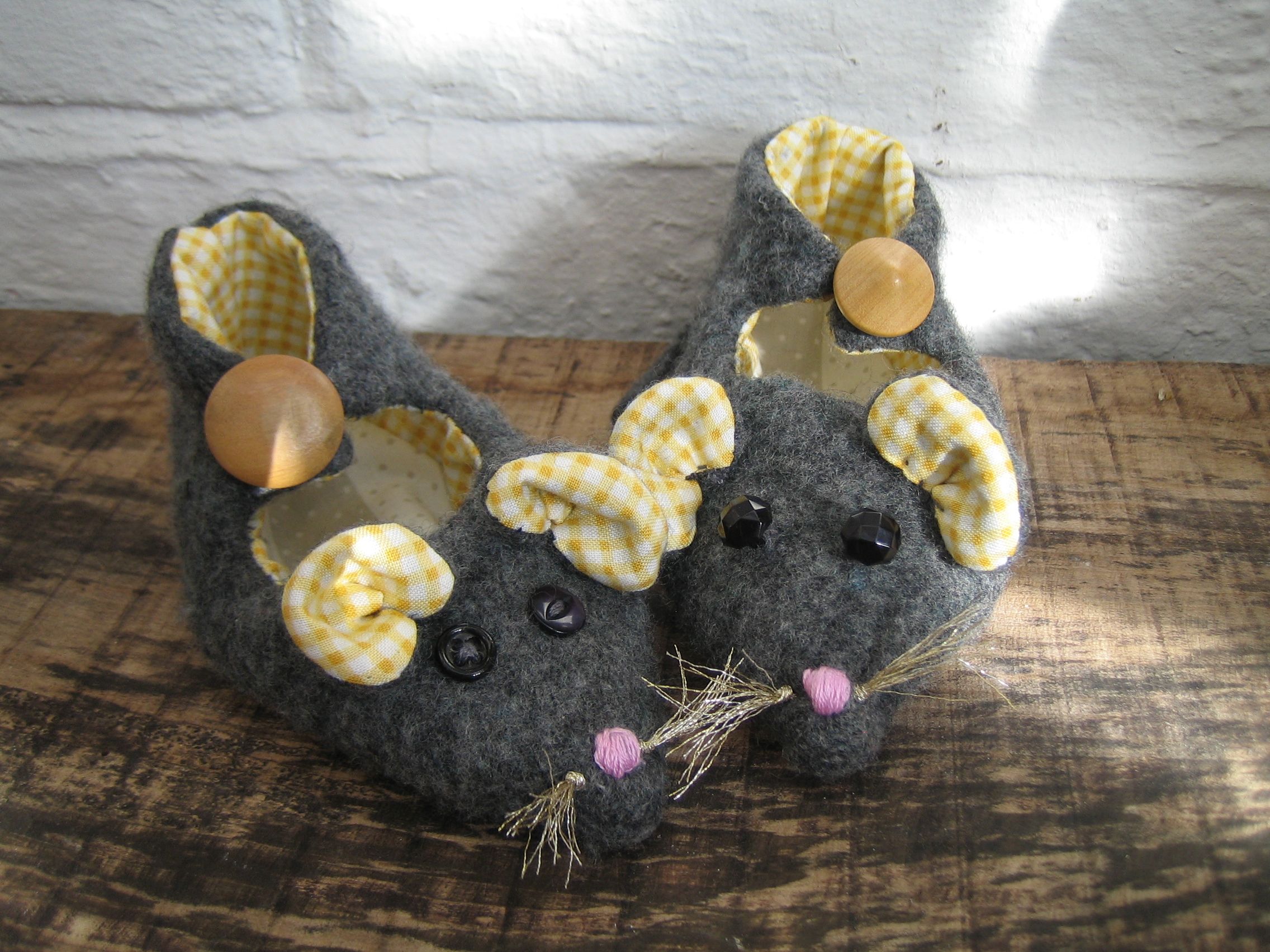 fabulously upcycled felt mouse slippers