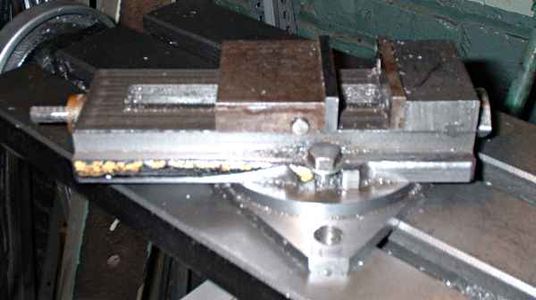 A Small Low Profile Machine Vise